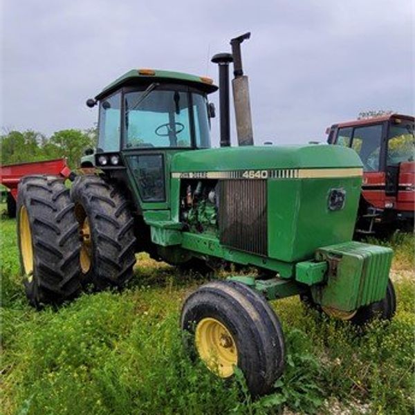 1982 JOHN DEERE 4640