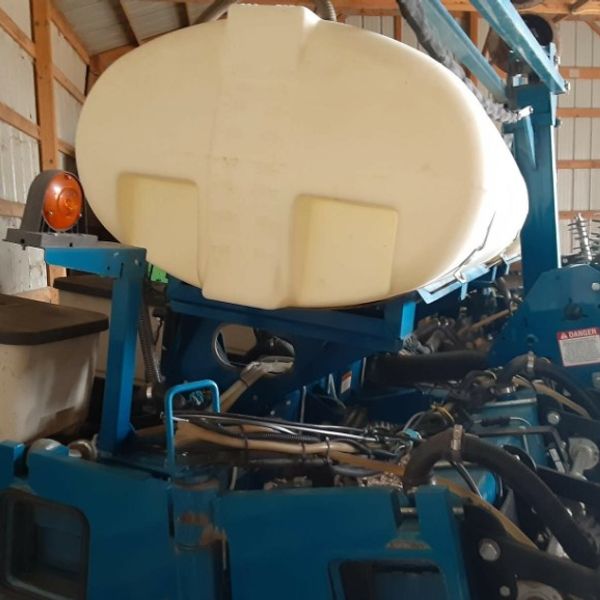 2011 KINZE 3200