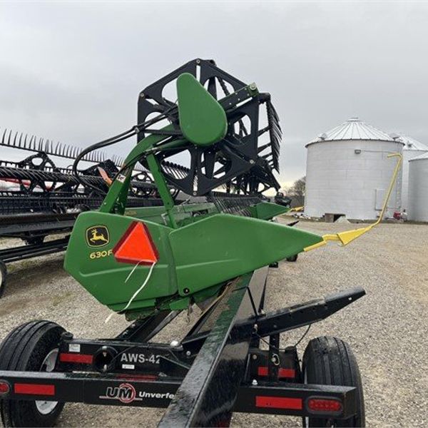 2009 JOHN DEERE 630F