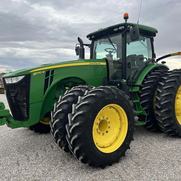 2019 JOHN DEERE 8370R