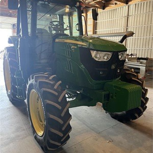 2019 JOHN DEERE 6110M