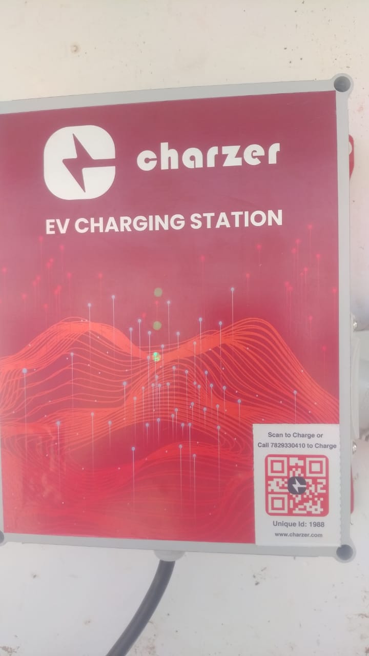 JAI MANGAL KSK IOCL PETROL PUMP electric vehicle charging station in Varanasi