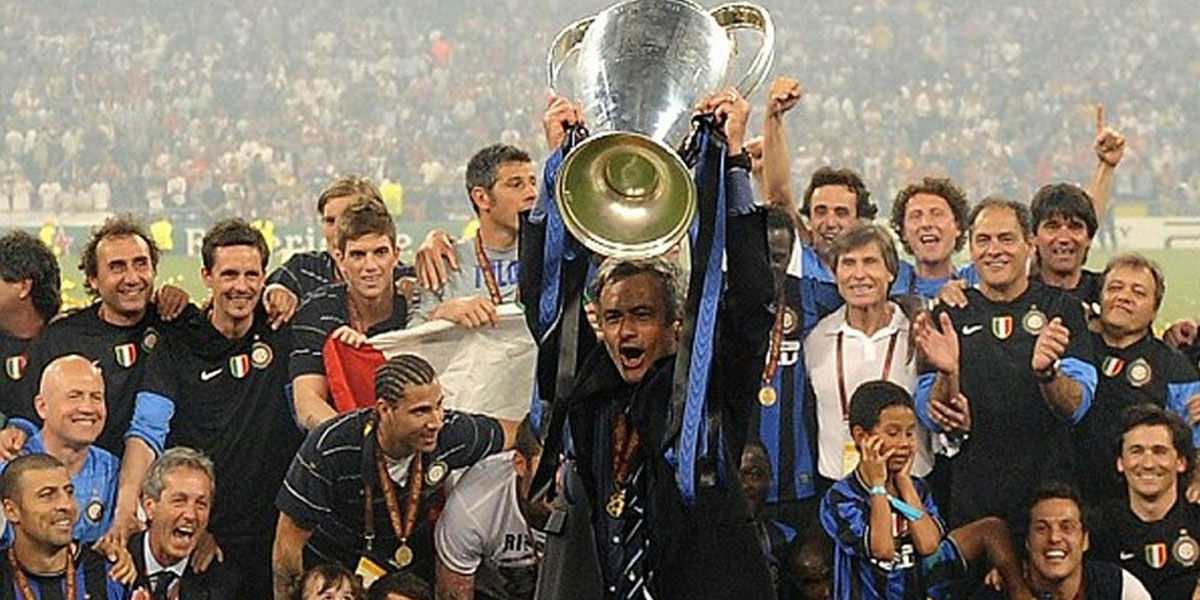 Selebrasi Ikonik Jose Mourinho Saat Inter Jinakkan Prime Barcelona