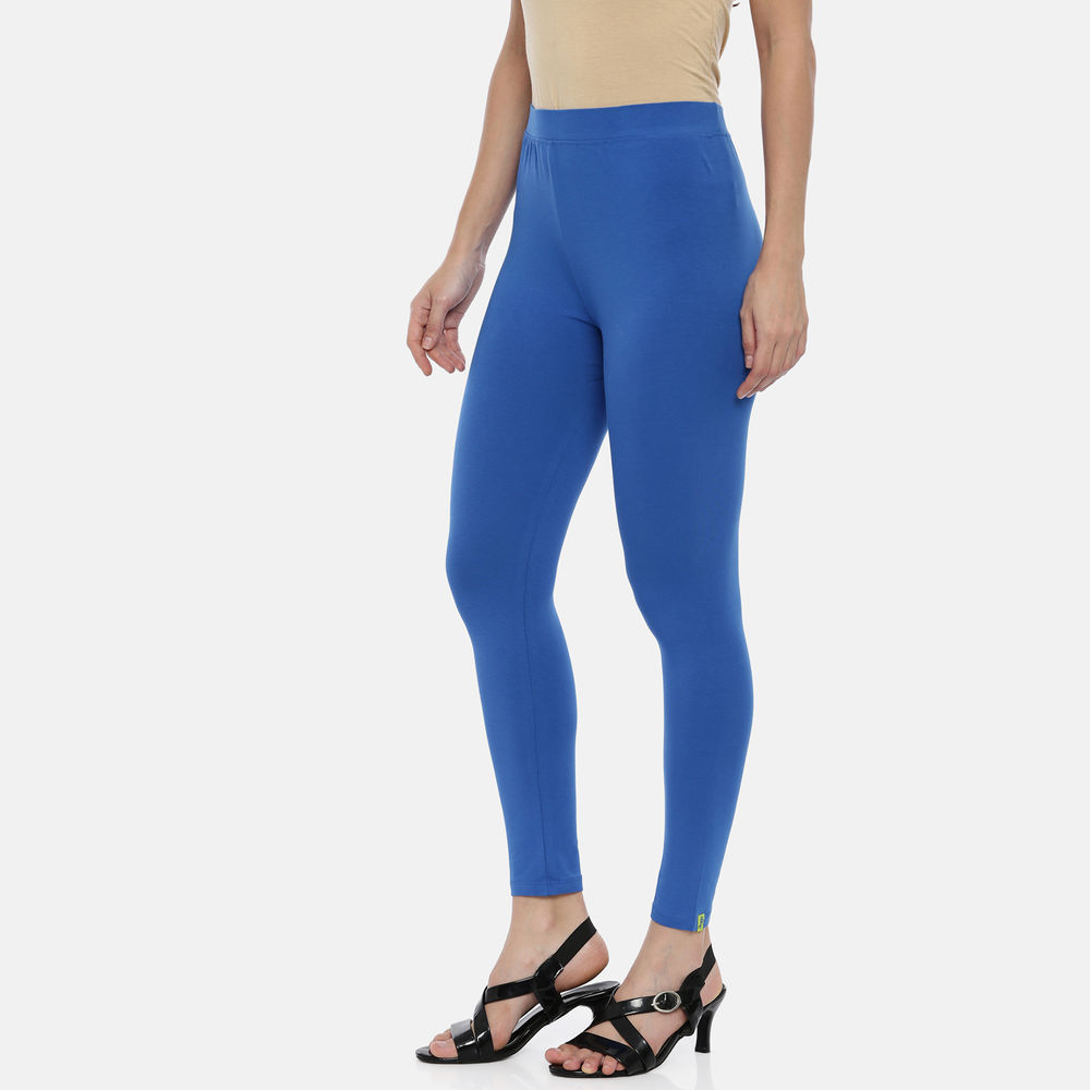 Huggy Women Robin Blue Solid Ankle-Length Leggings (M) - Yavonne