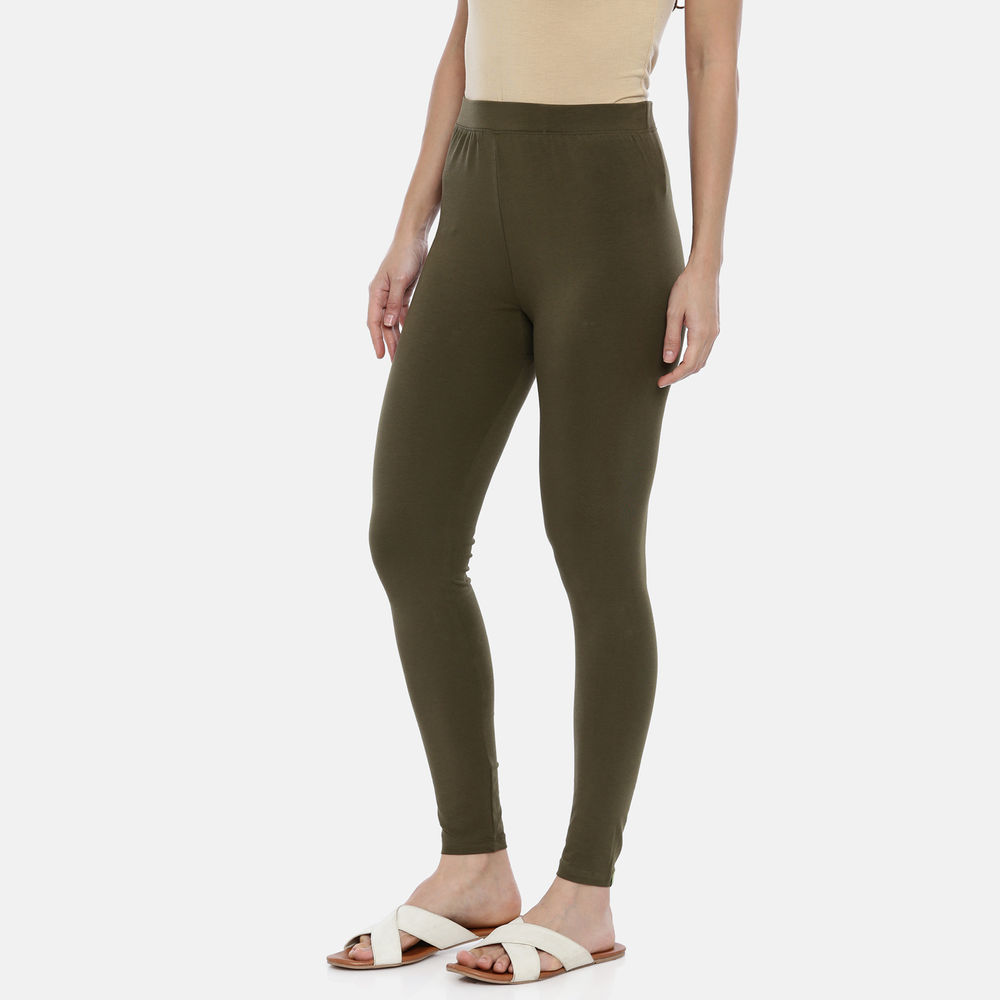 Huggy Women Mango Solid Ankle-Length Leggings (M) - Yavonne