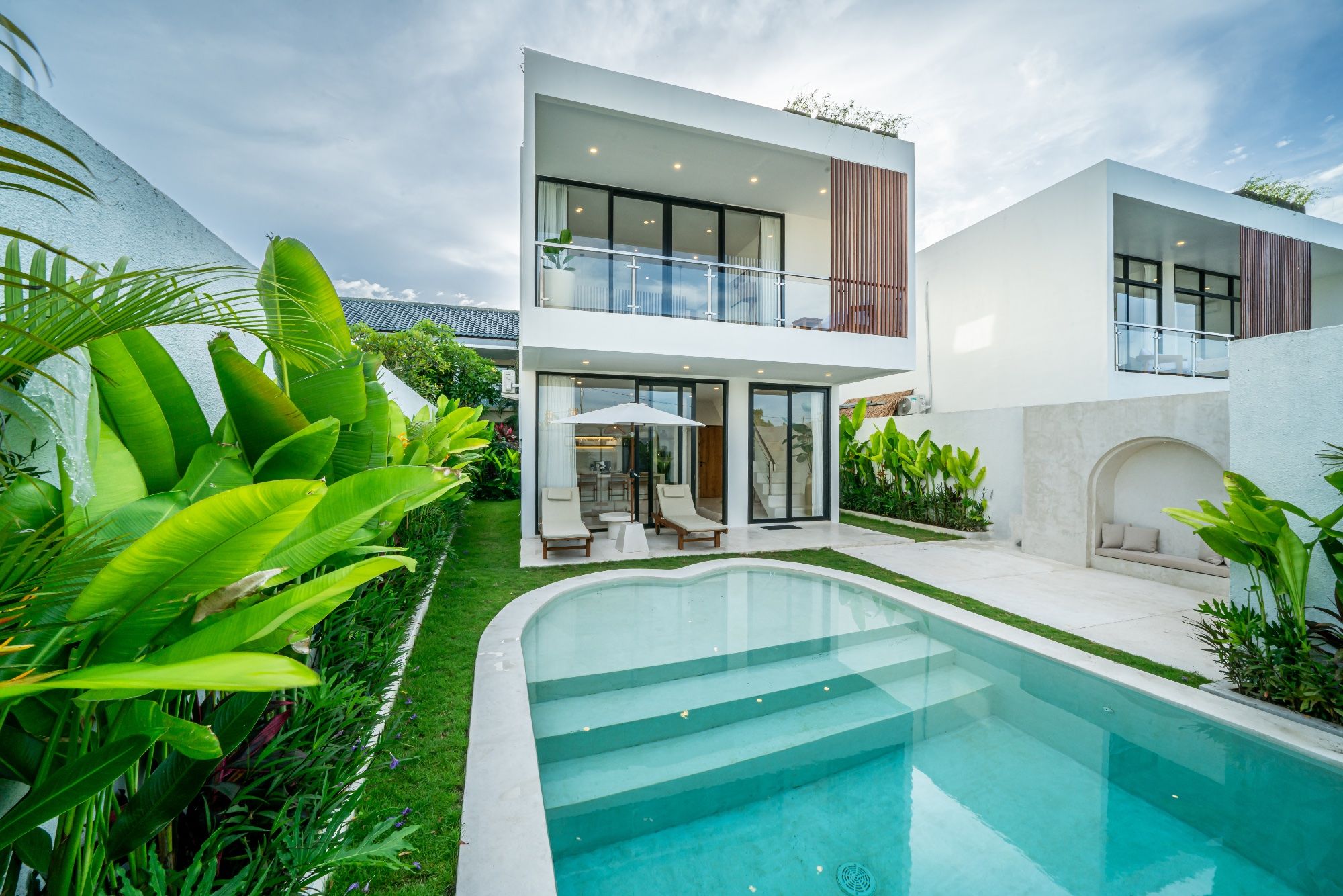 Somnia villa exterior