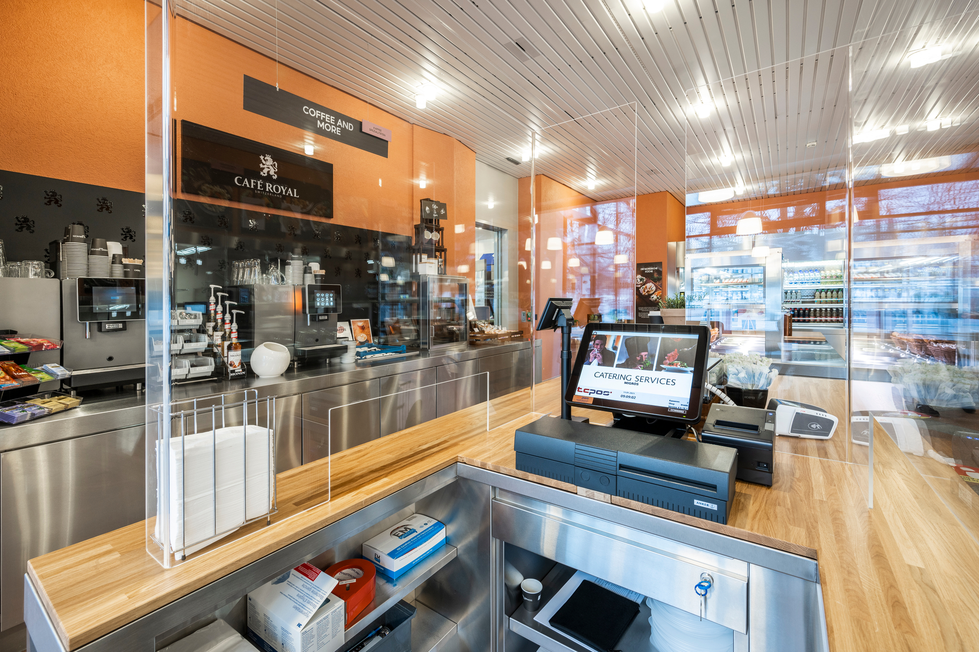 Ansicht der Kasse im Migros Restaurant Mensa Park der Akademie St.Gallen