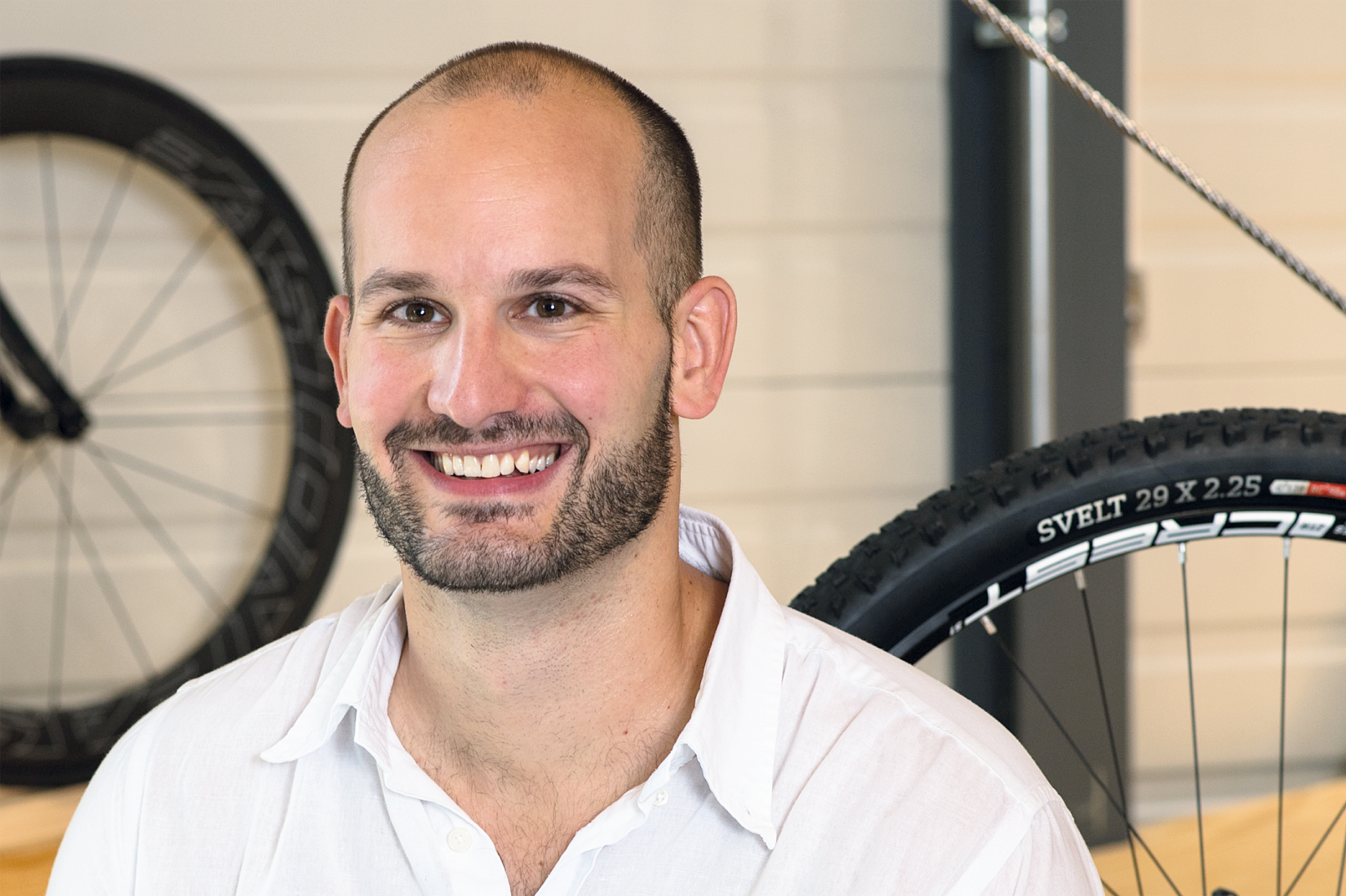 Andreas Guglielmo lächelt in die Kamera