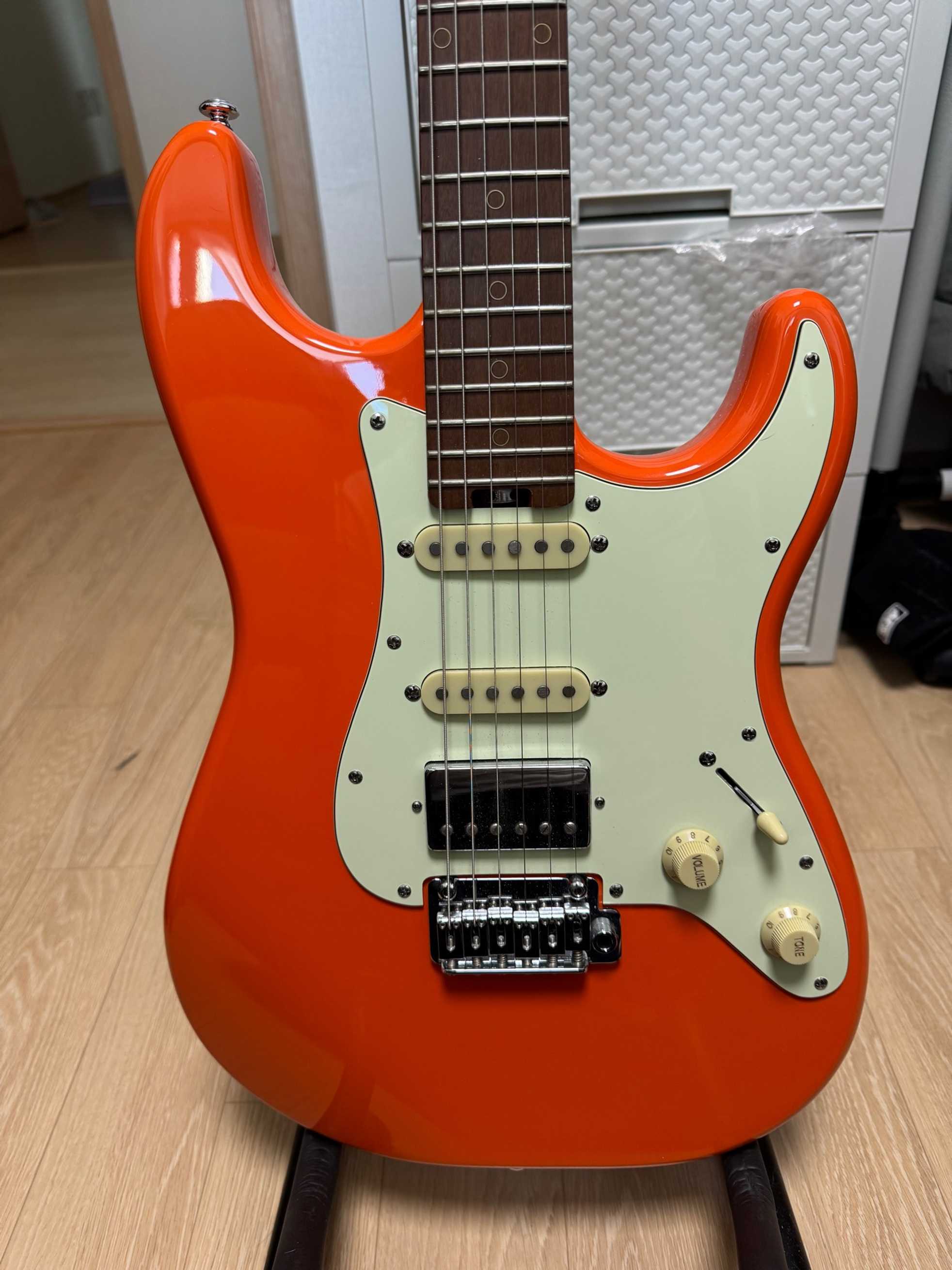 Schecter-Nick Johnston Traditional-5