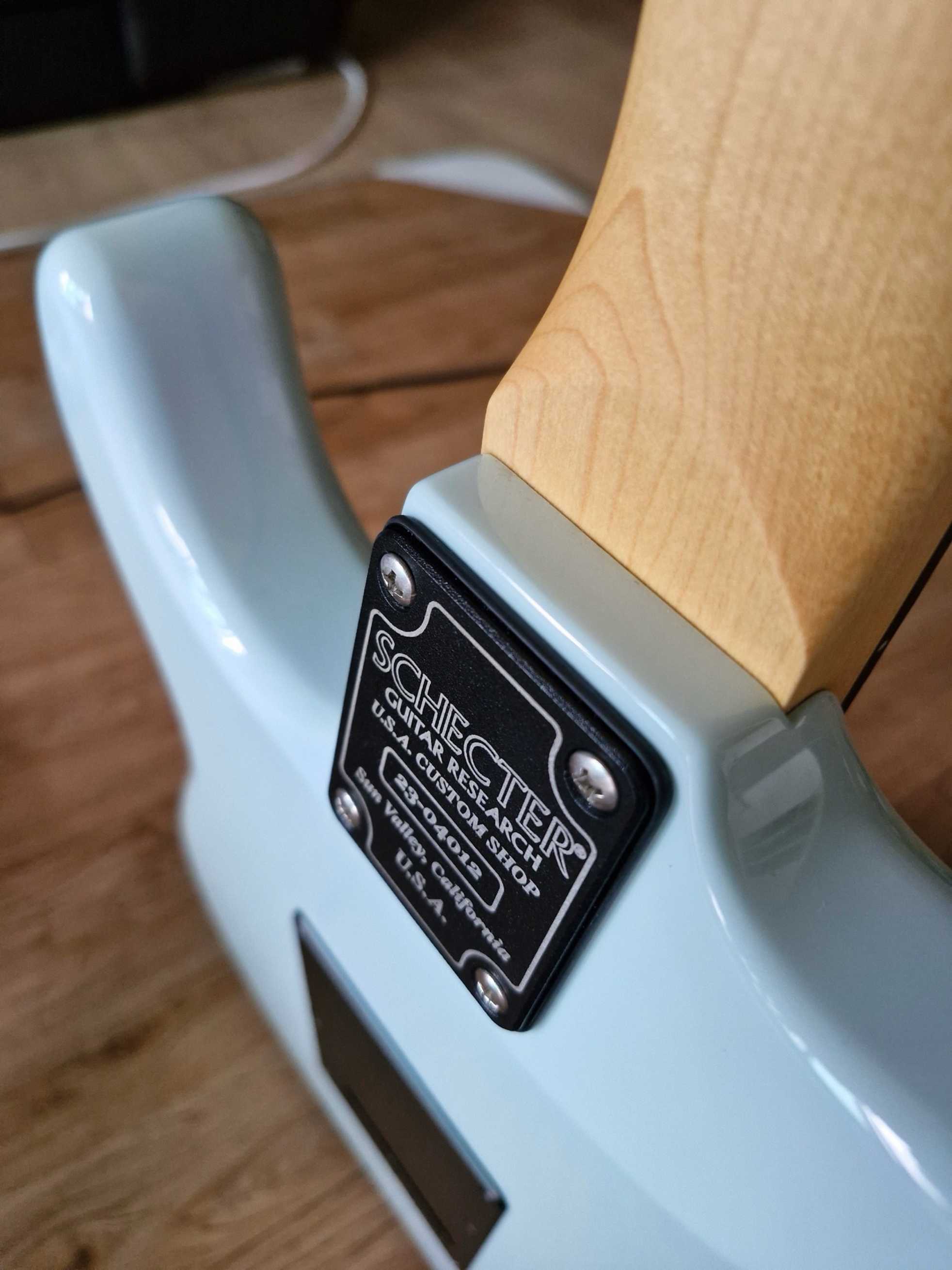 Schecter--2