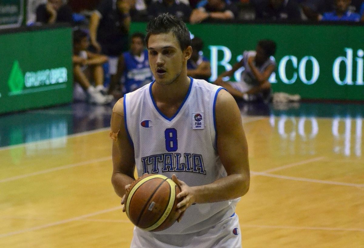 Danilo Galinari par Raffaela Cabiddu (cincismau) - Wikimédia Commons CC BY-SA 2.0 (Image Rognée)