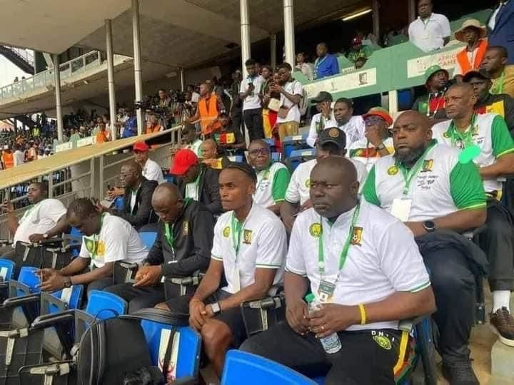Joachim Mununga assistant de Marc Brys dans les tribunes