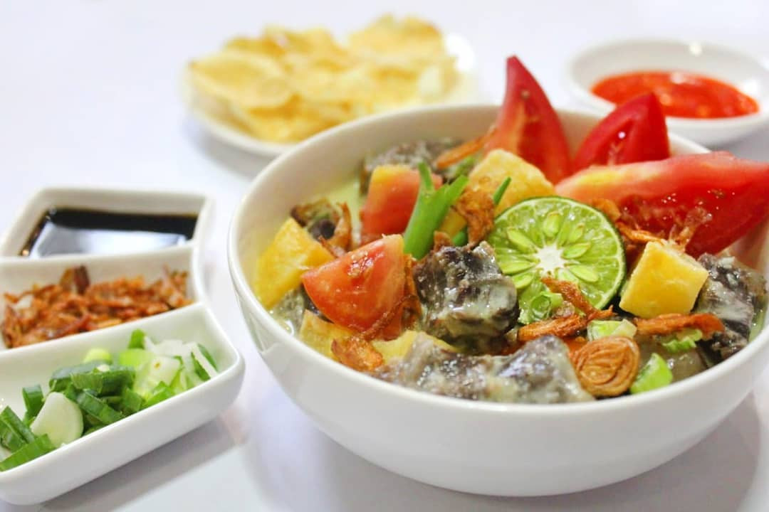 7 Makanan yang Wajib Dicoba di Foodstreet Pantai Maju PIK 2