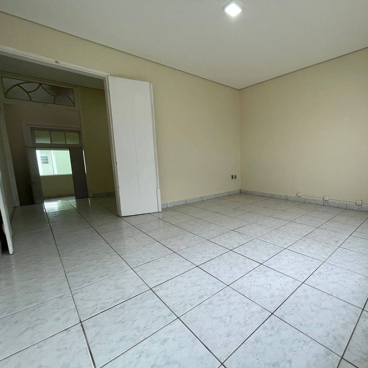 Casa no Centro de Amparo - Foto 12