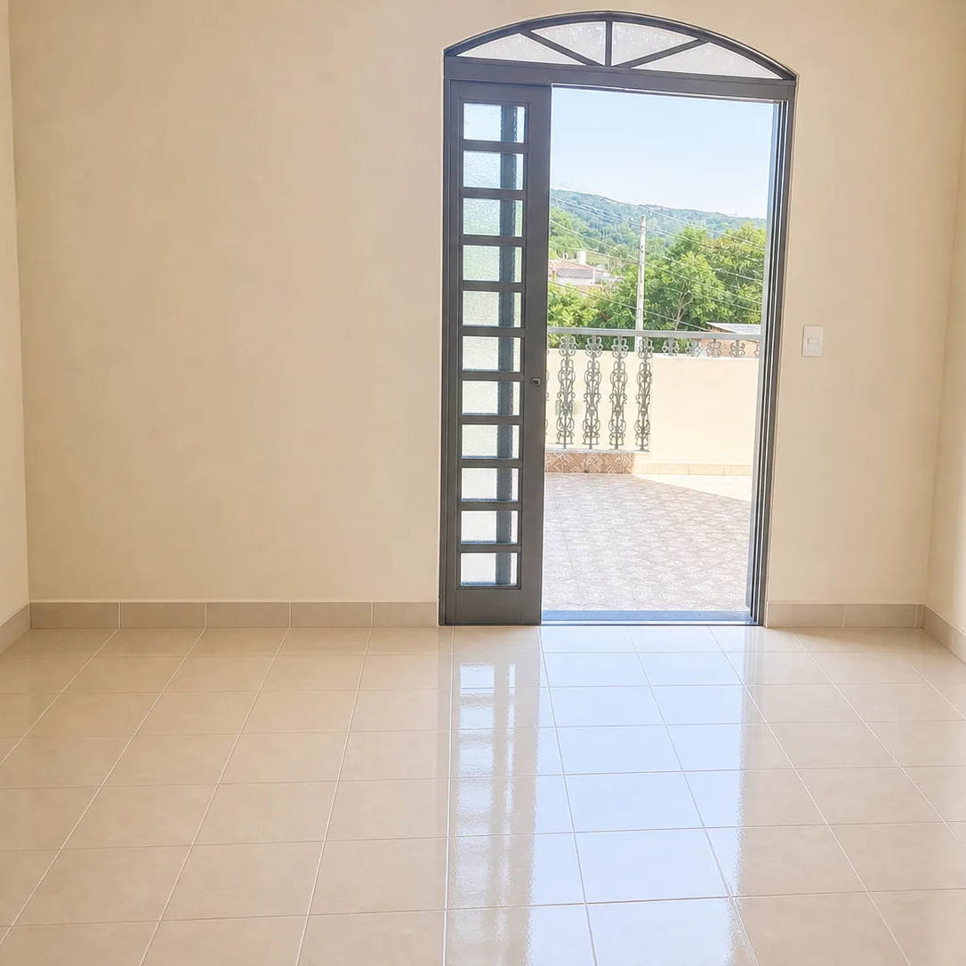 Casa no Parque Dona Virgínia em Amparo - Foto 1