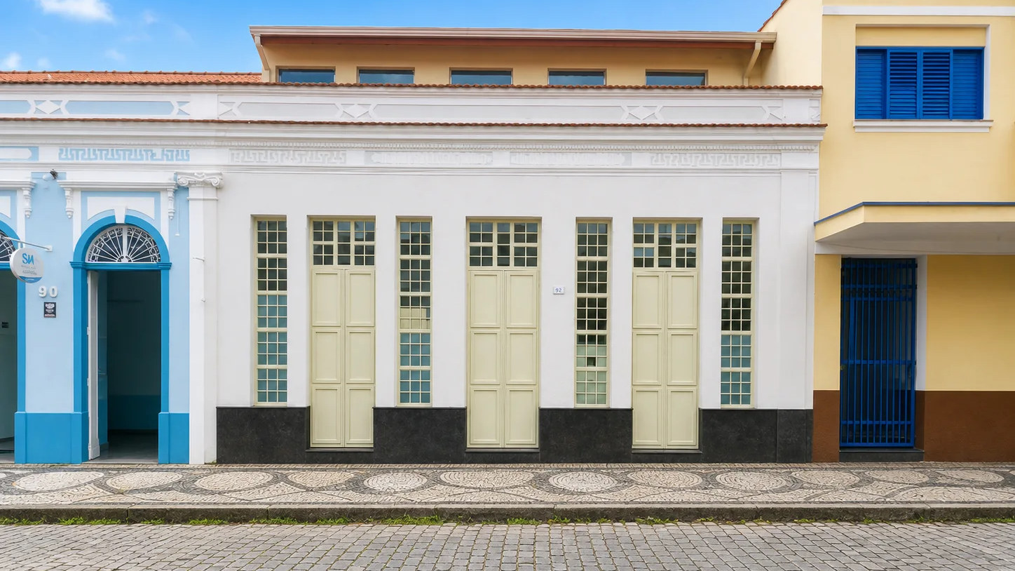 Casarão no Centro de Amparo