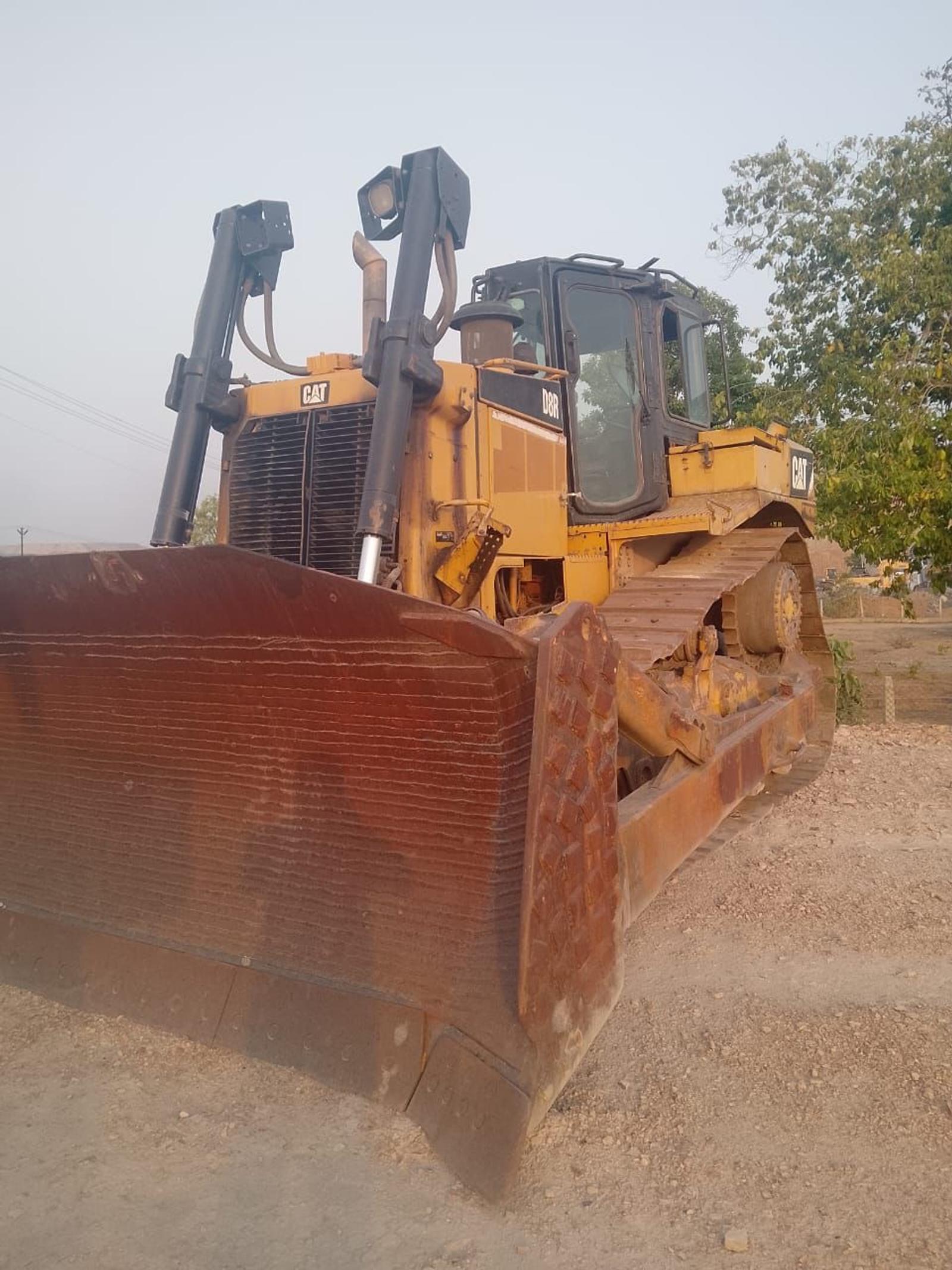 Caterpillar D8R Dozer 2017 — photo 1