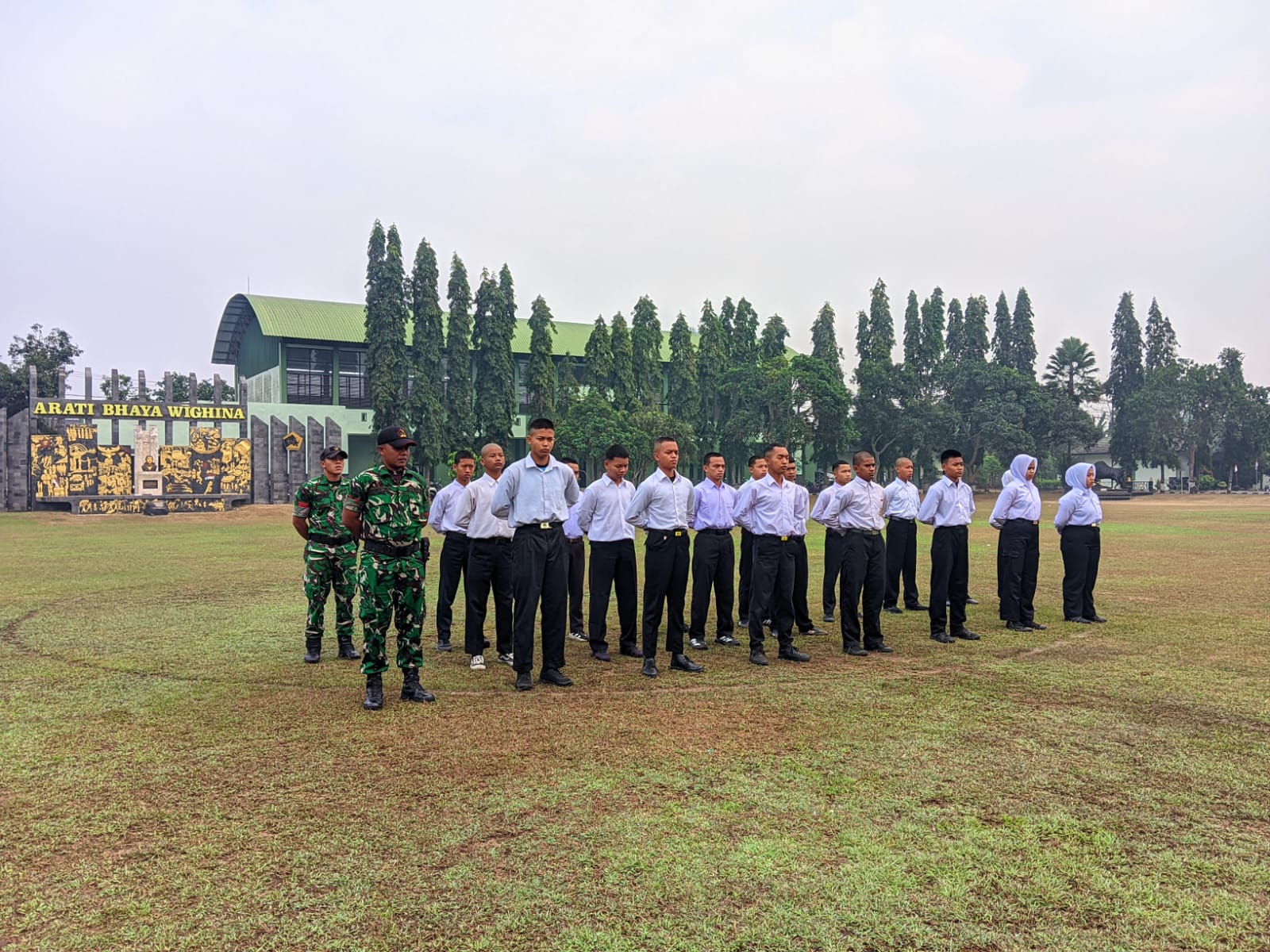 Siswa Kelas X SMK Al Kaaffah Ikuti Wawasan Kebangsaan Bersama Yonzipur 5 ABW