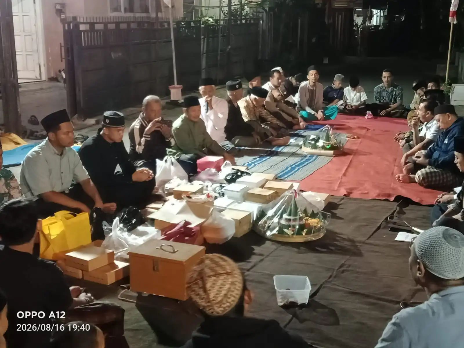Santri SMK Al Kaaffah Ikuti Bari’an, Merawat Semangat Kemerdekaan Bersama Warga