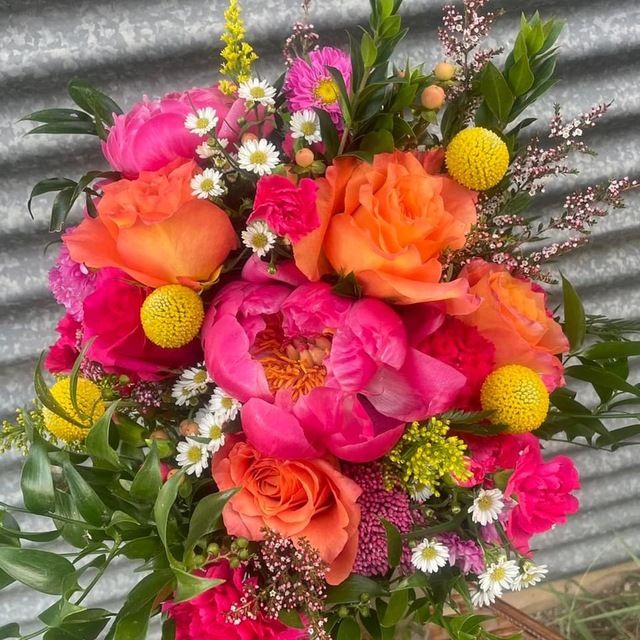 CUSTOM FLOWER ARRANGEMENT Local Businesses Product By Lesley's