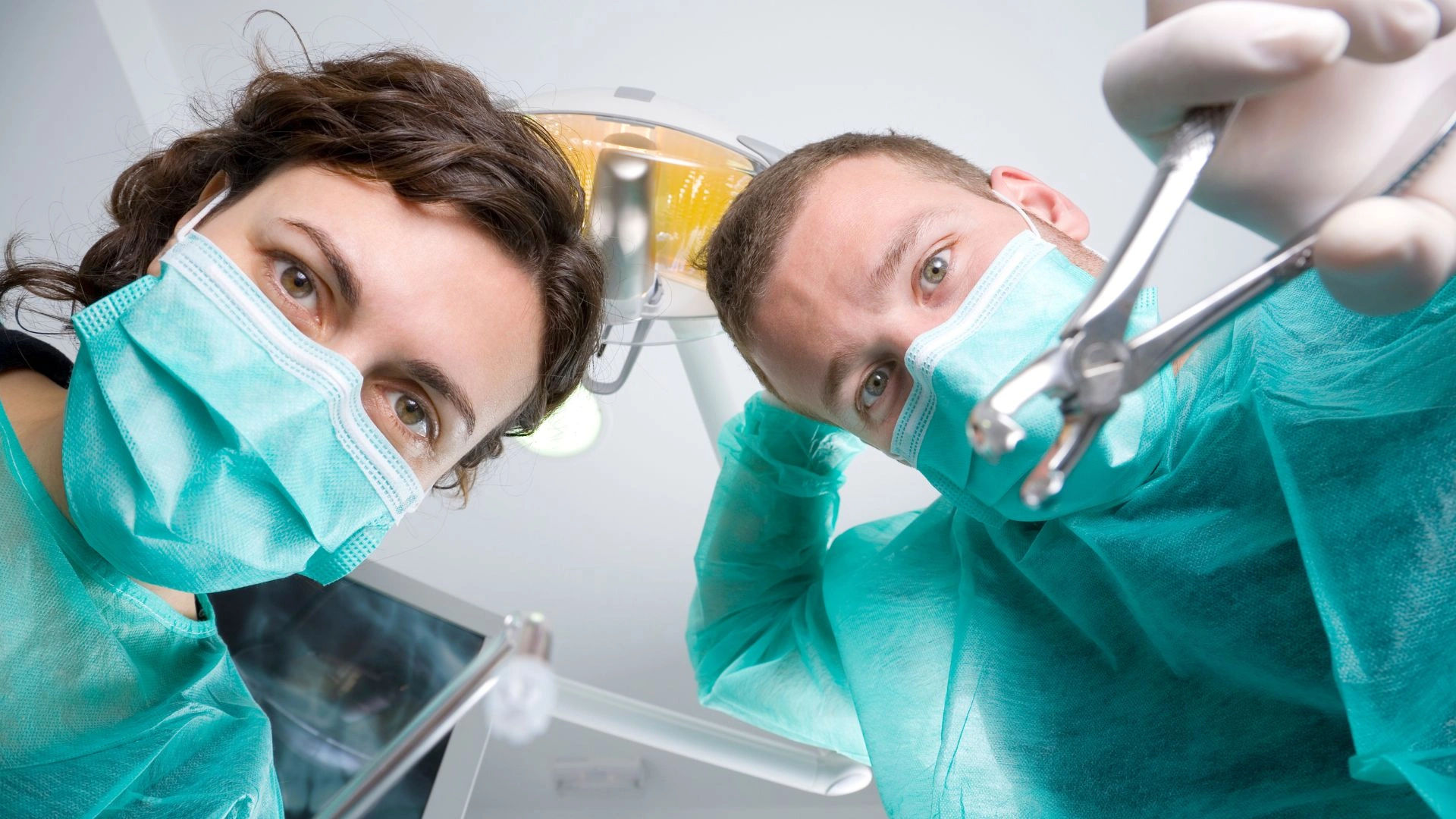5 Dental Procedures That Go Wrong in Untrained Hands 5 Dental Procedures That Go Wrong in Untrained Hands
