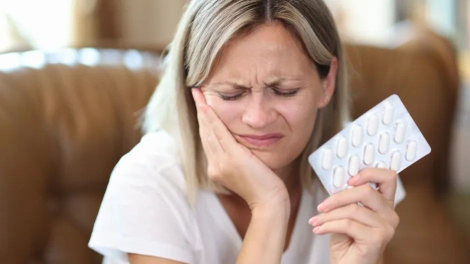 Tooth Pain Today, Dental Implant Tomorrow? Don’t Delay Treatment Tooth Pain Today, Dental Implant Tomorrow? Don’t Delay Treatment