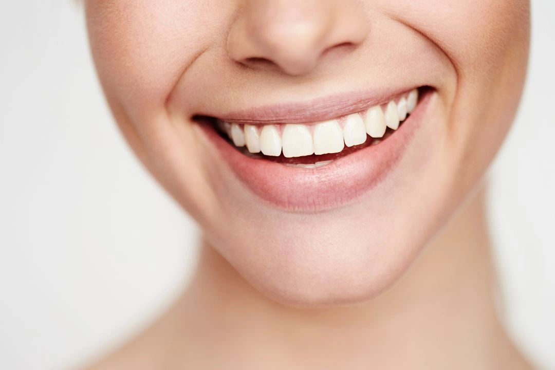 Year-End Smile Transformation: Book Your Consultation with AMD Dental Clinic Today!