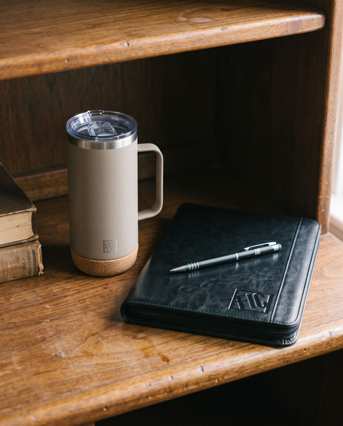 Executive corporate gift set with engraved Perka Kerstin mug, Alliance mechanical stylus pen, and Foggia letter size folio