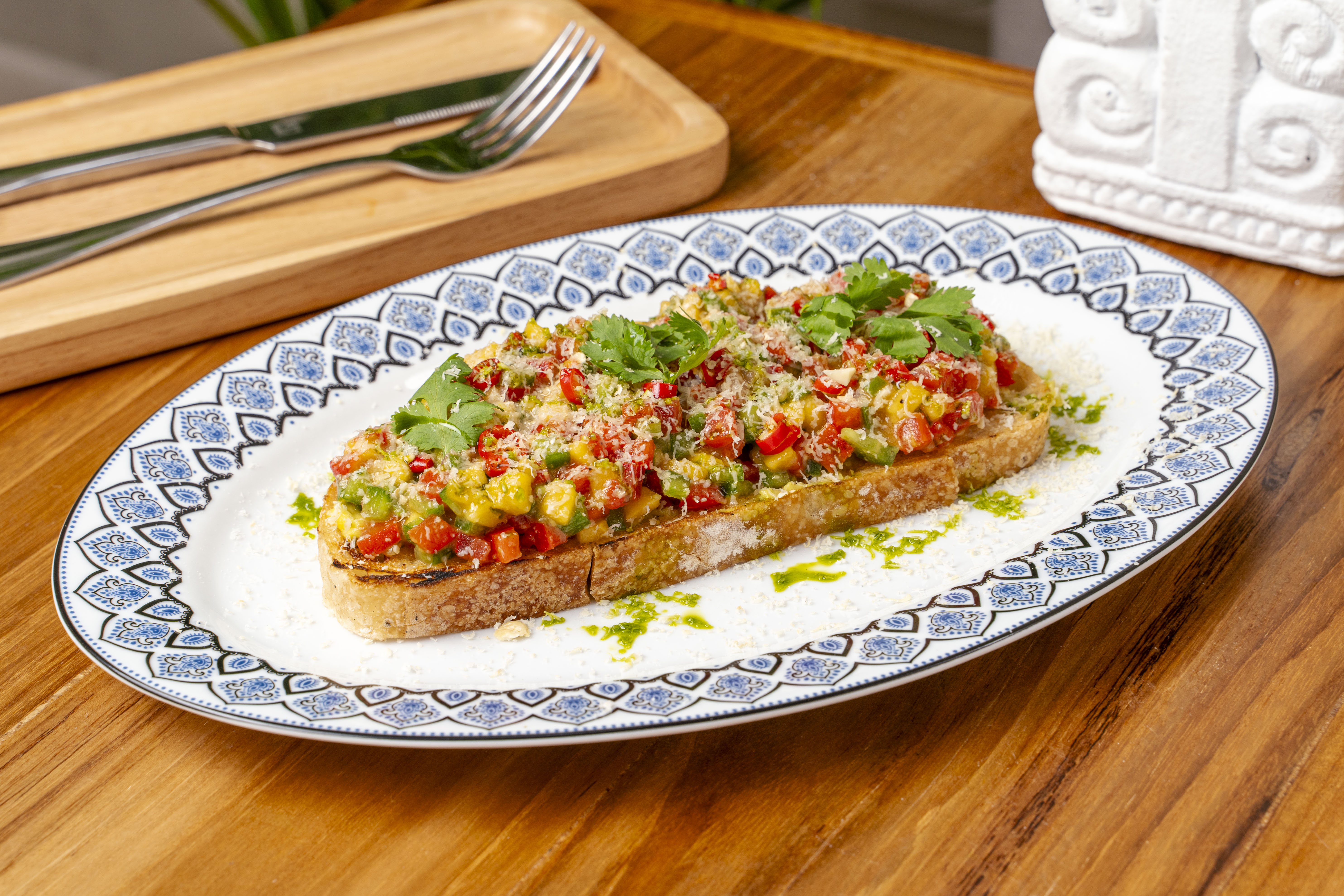 BRUSCHETTA MANGO SALSA
