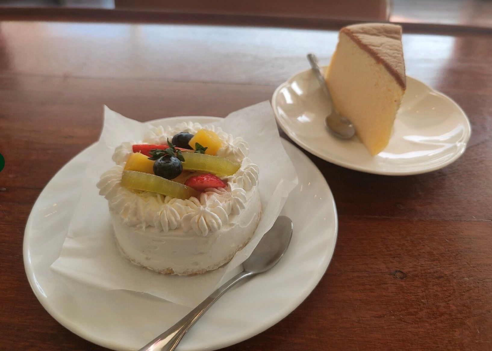 Bee Cafe