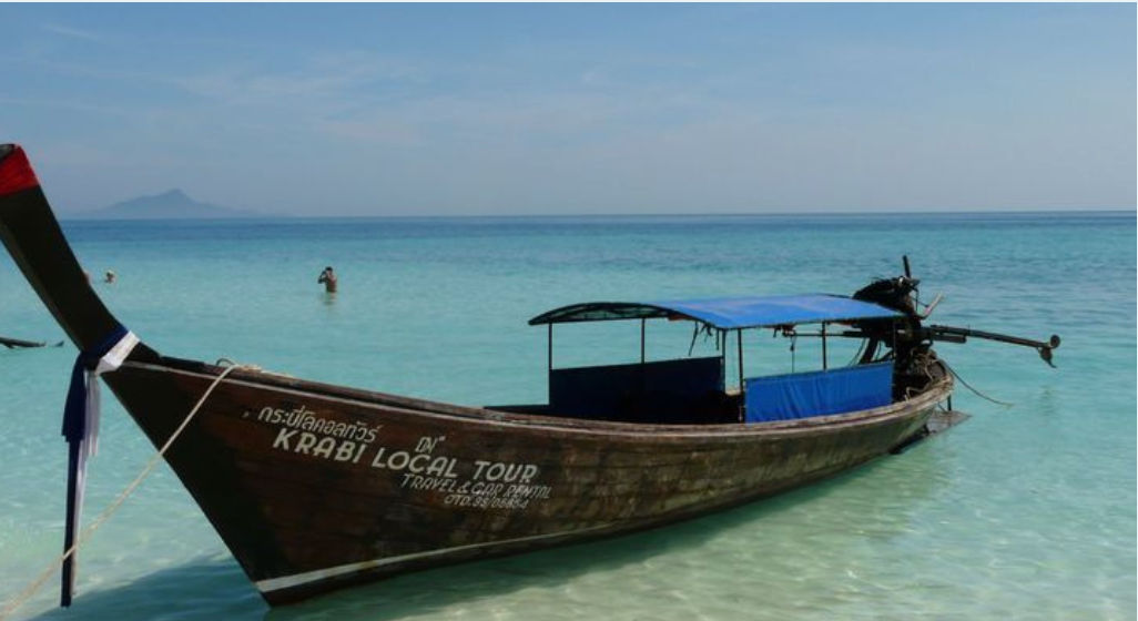 Lipa Noi Beach stand