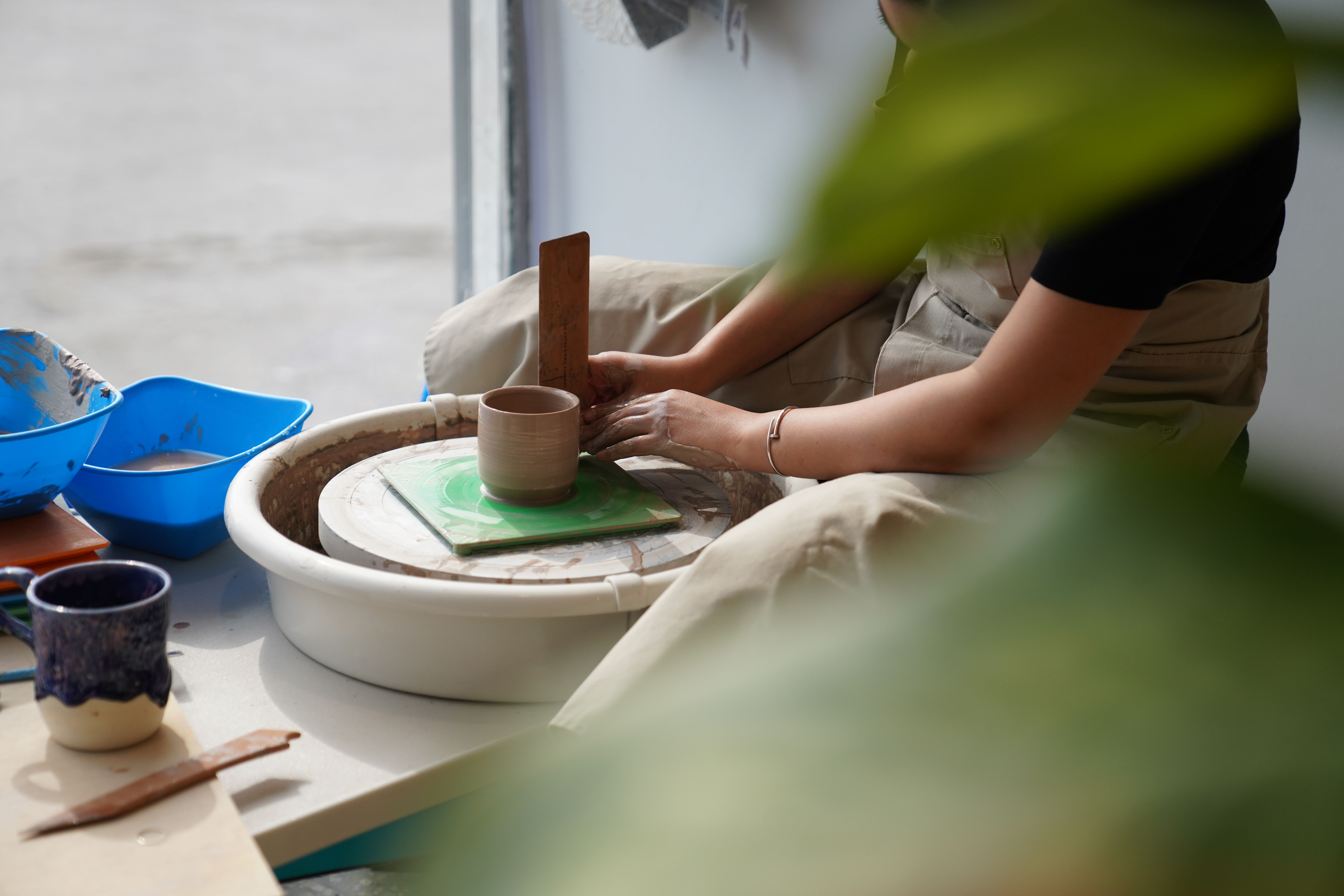 العجلة (تجربة 45 د) - نساء فقط