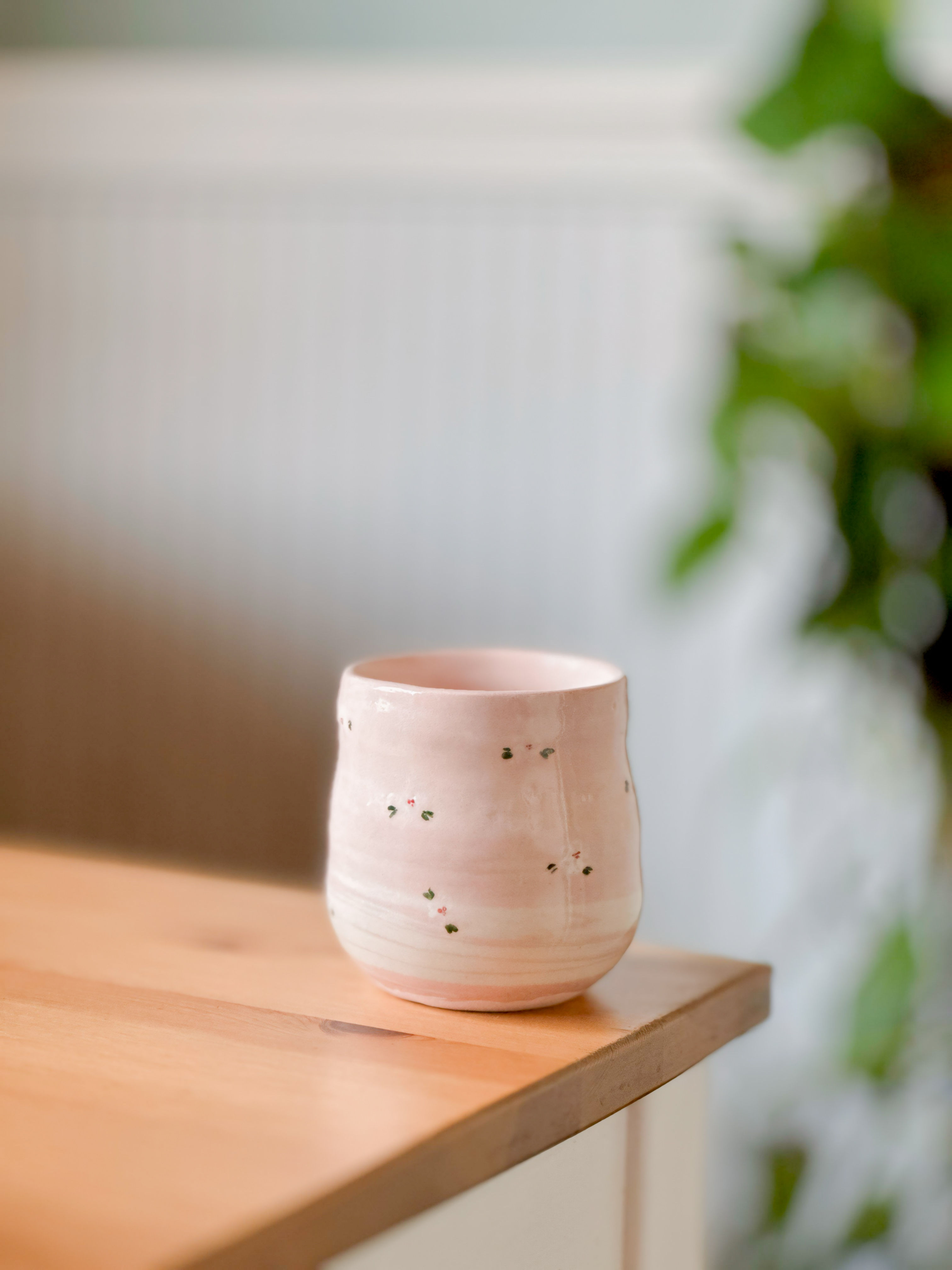 أزهار بيضاء 