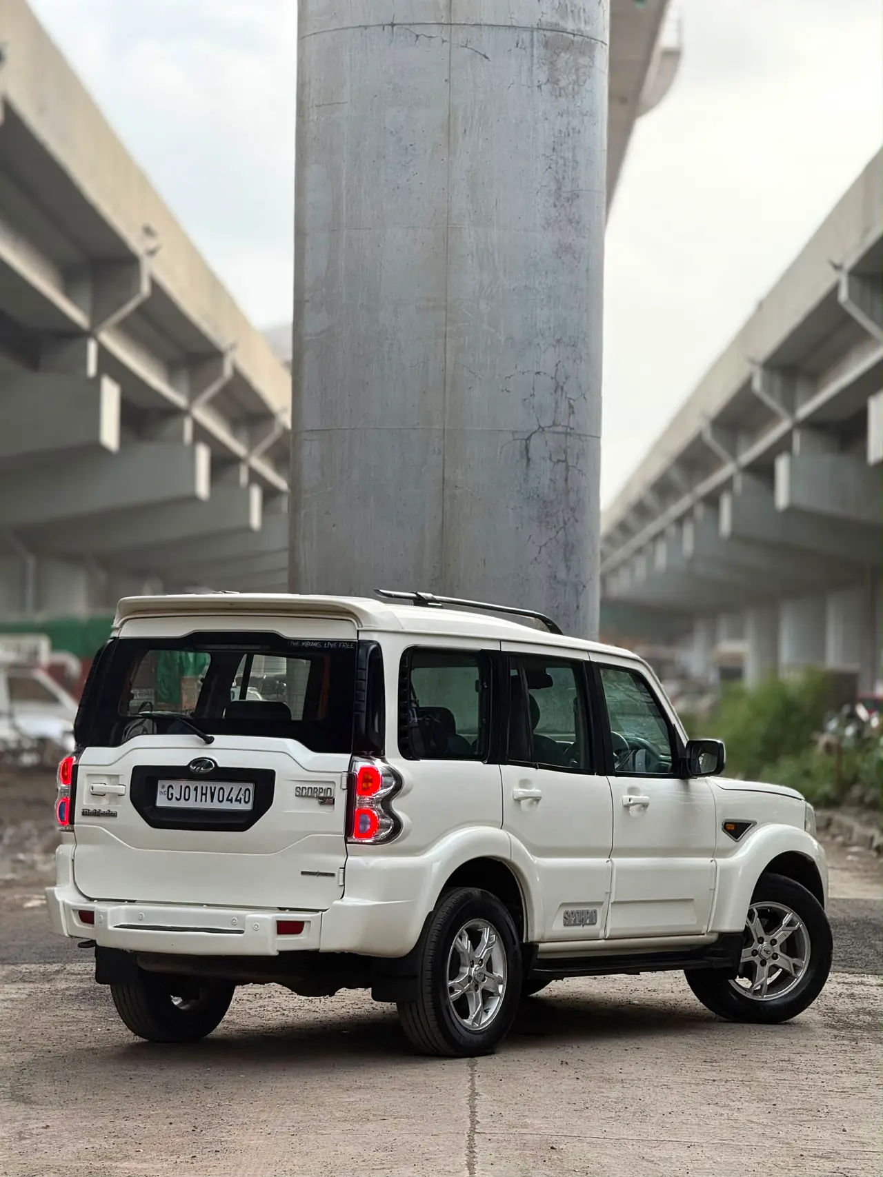 Mahindra Scorpio (2017) 5