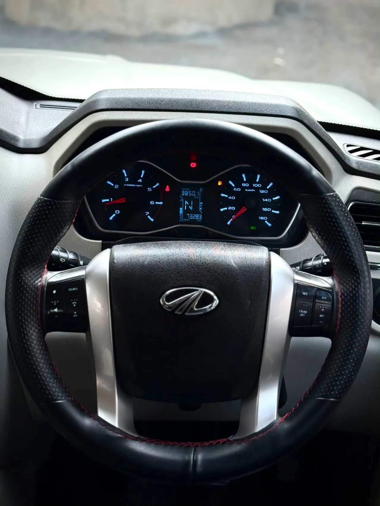 Mahindra Scorpio (2017) 9