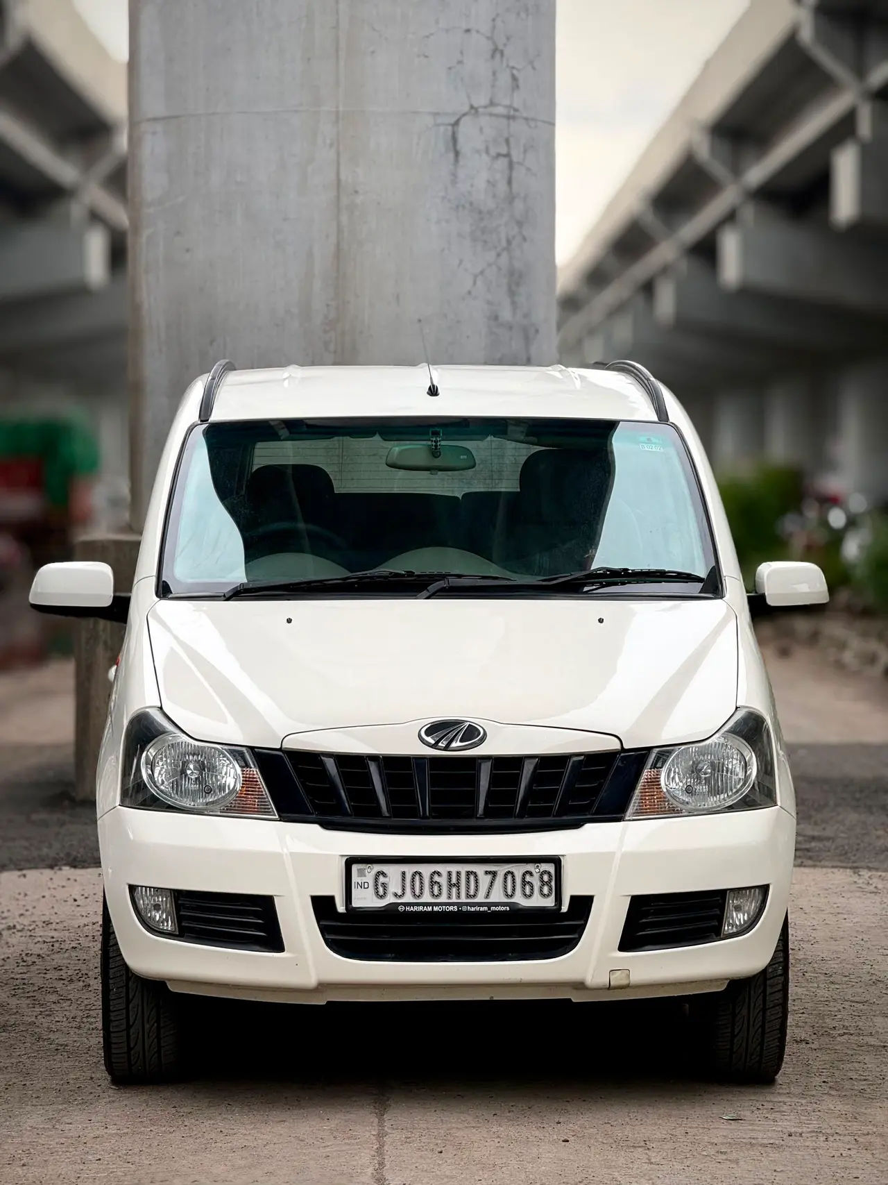 Mahindra Quanto (2014) 3