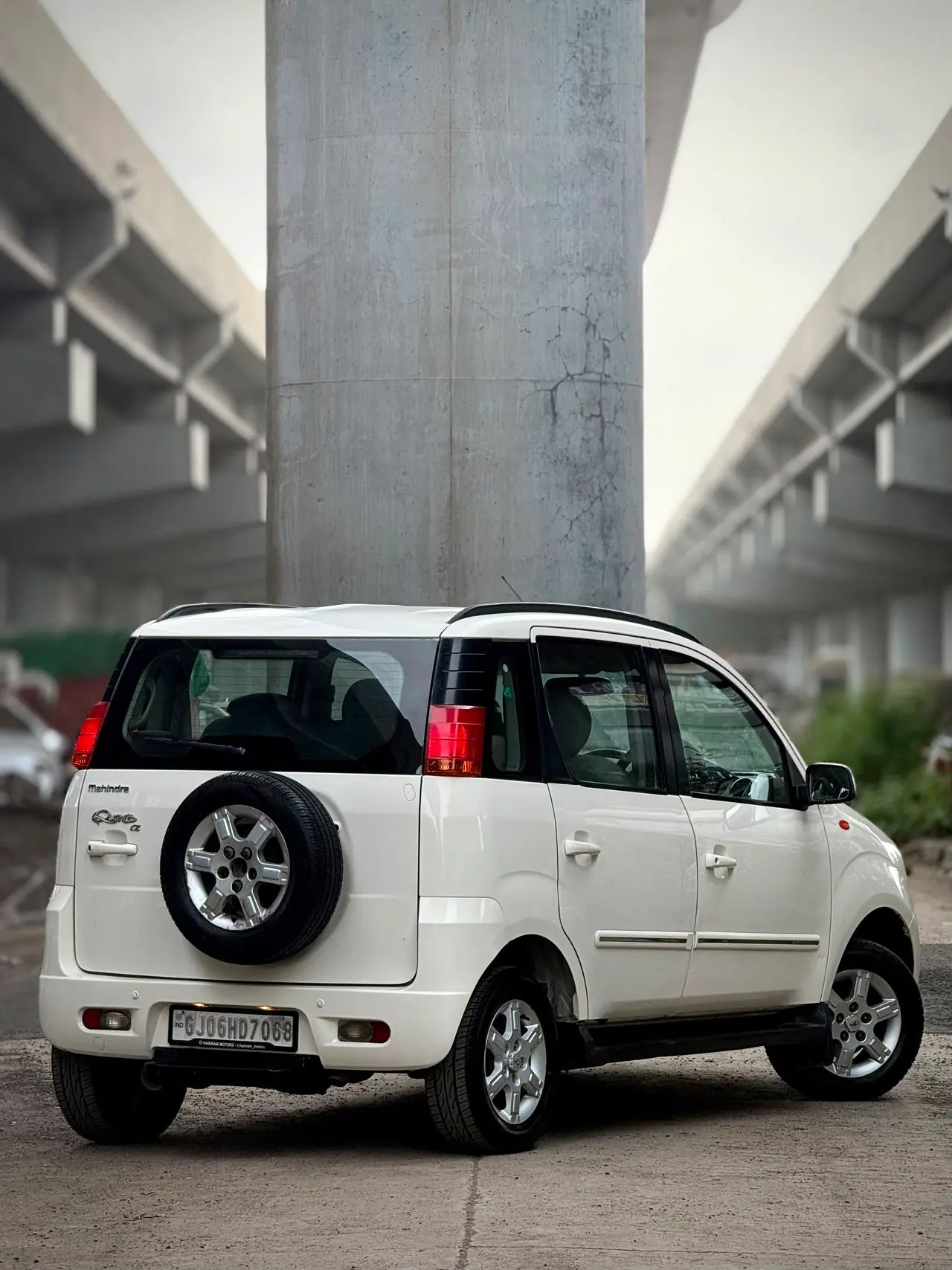 Mahindra Quanto (2014) 4
