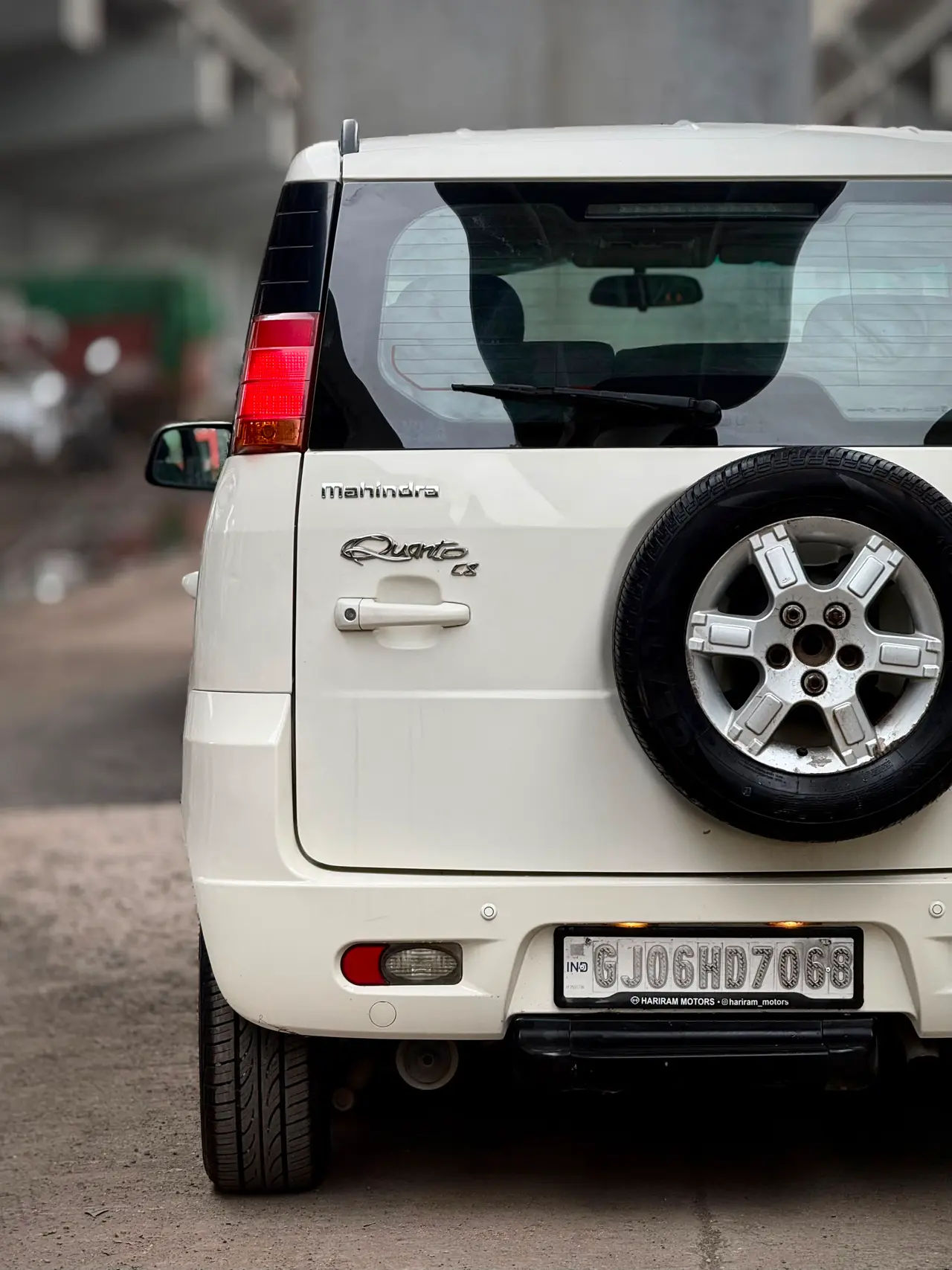 Mahindra Quanto (2014) 18
