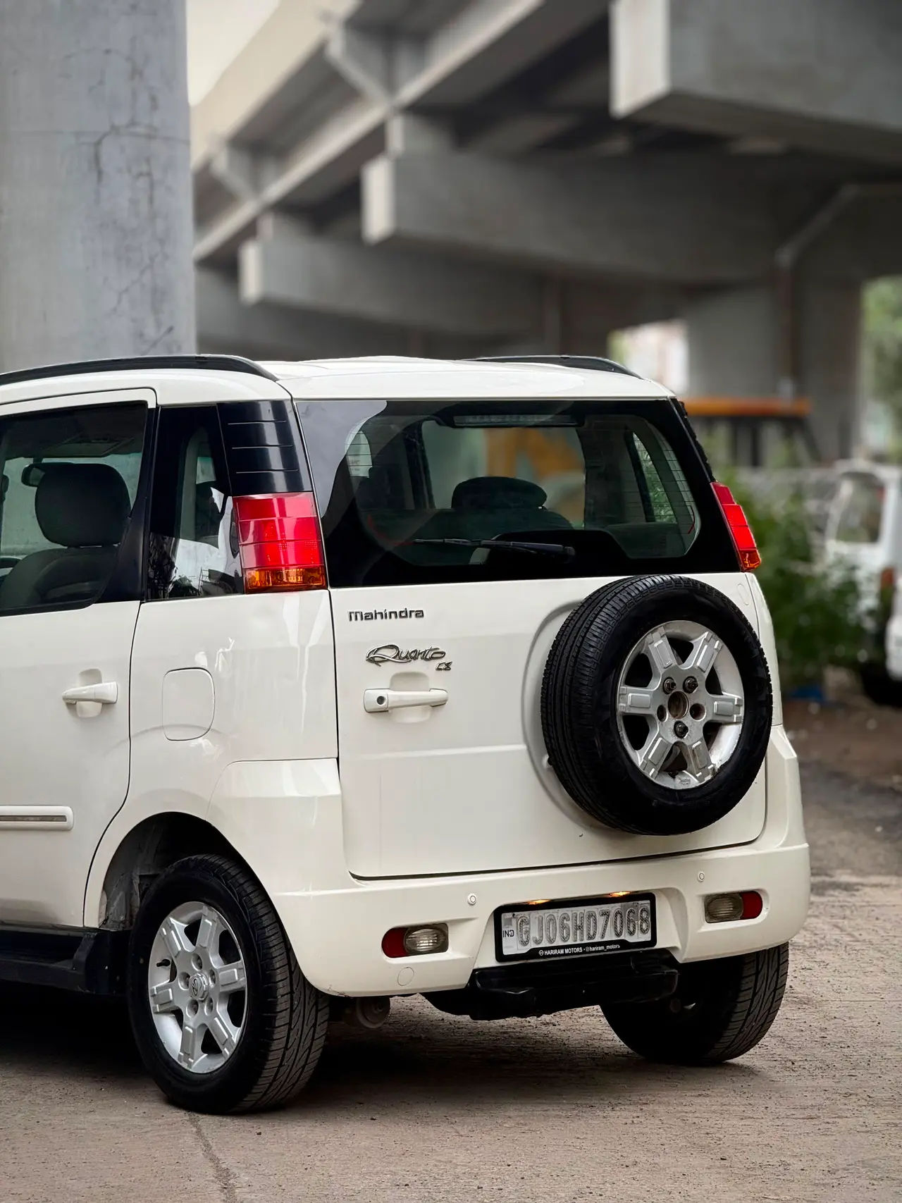 Mahindra Quanto (2014) 23