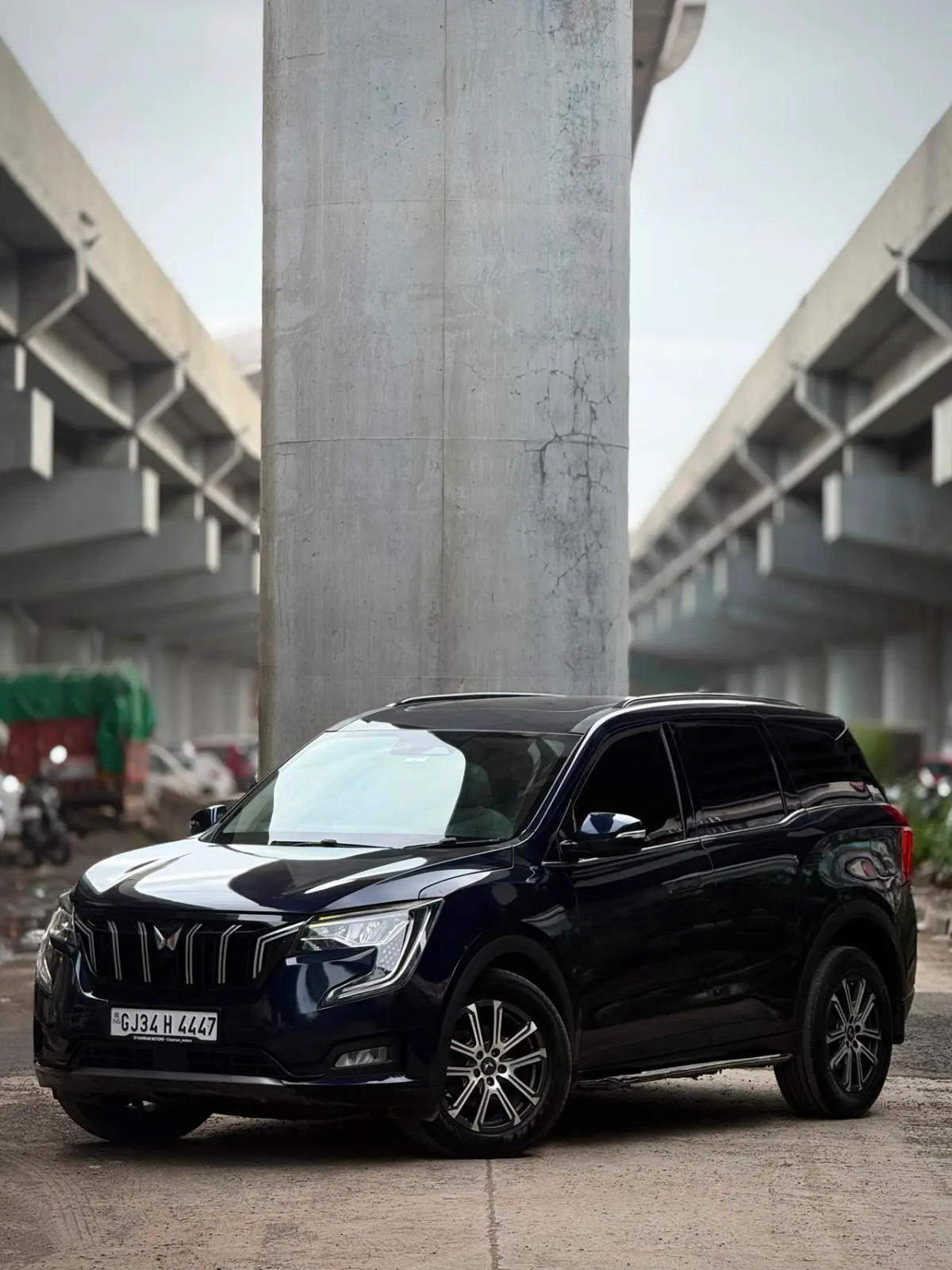 Mahindra Xuv 700 (2022) 2
