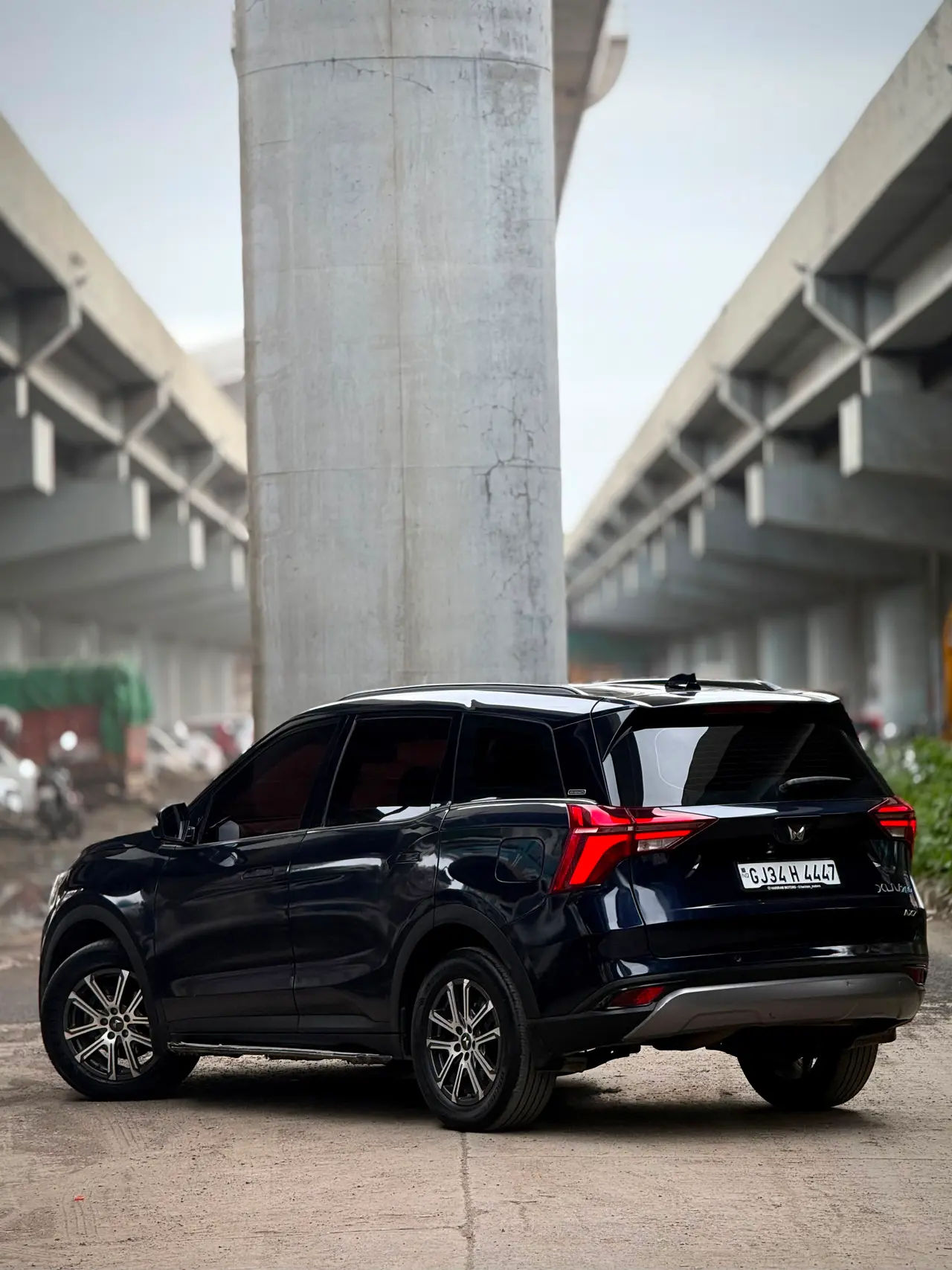 Mahindra Xuv 700 (2022) 5
