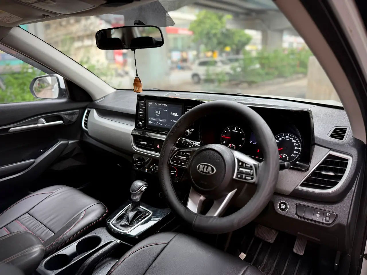 Kia Seltos (2019) 18