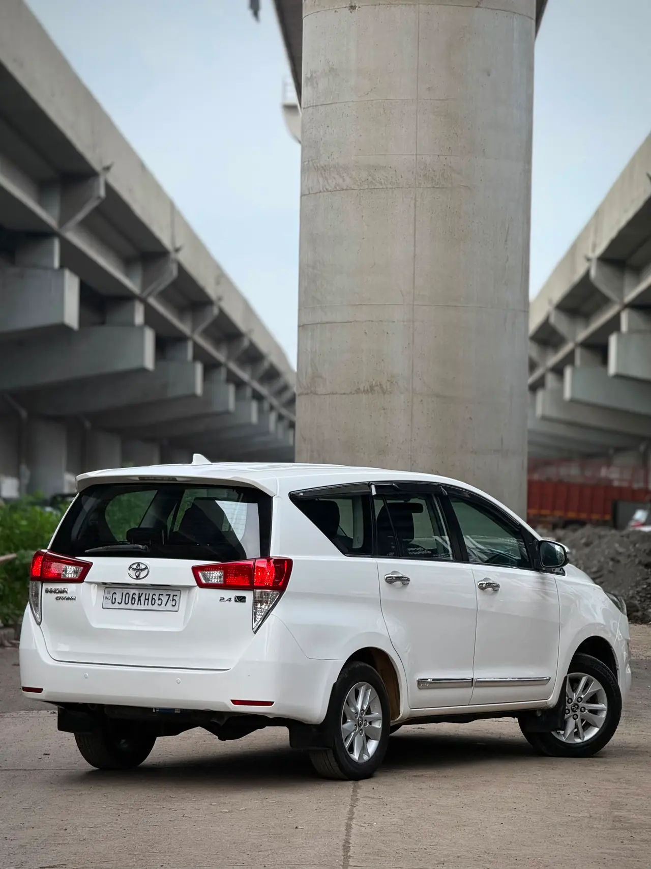 Toyota Innova Crysta (2017) 5