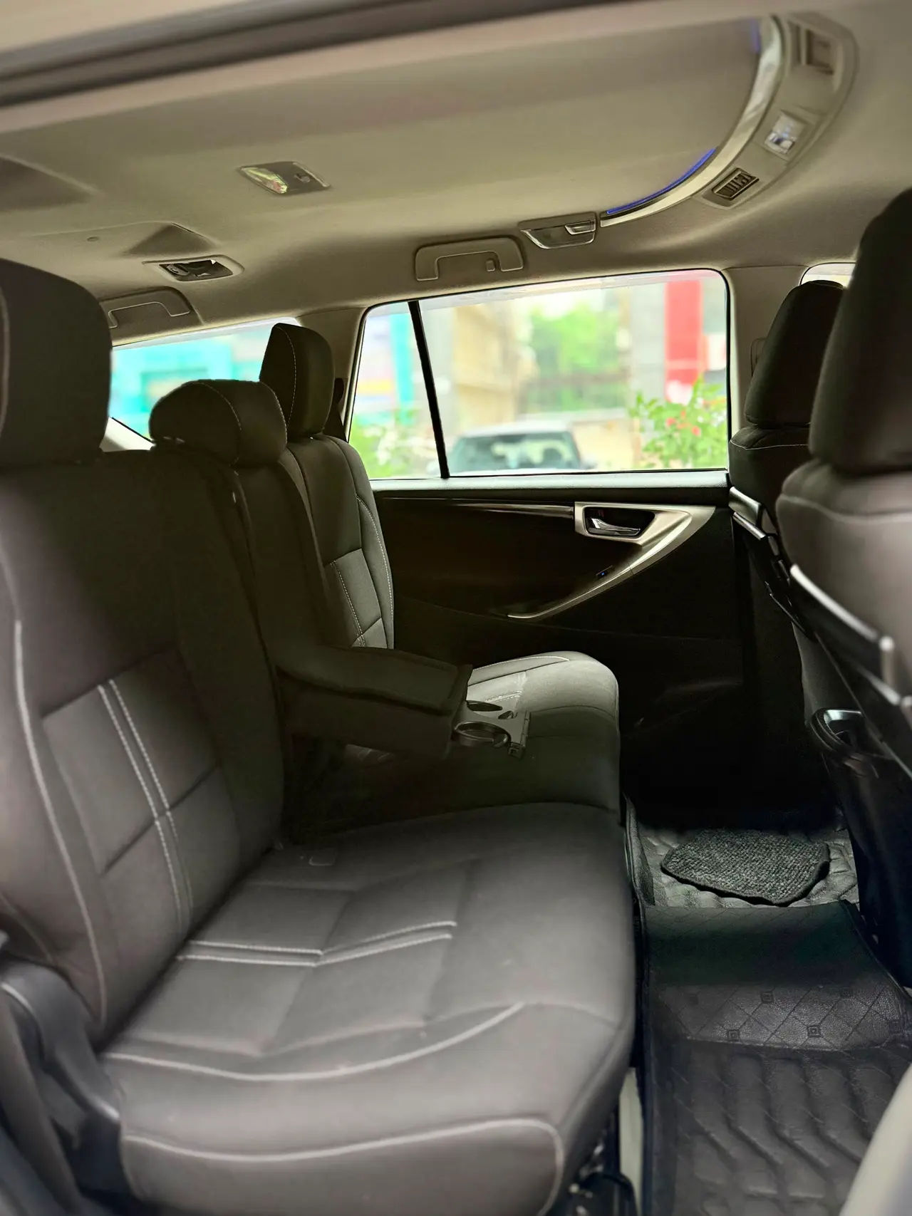 Toyota Innova Crysta (2017) 8