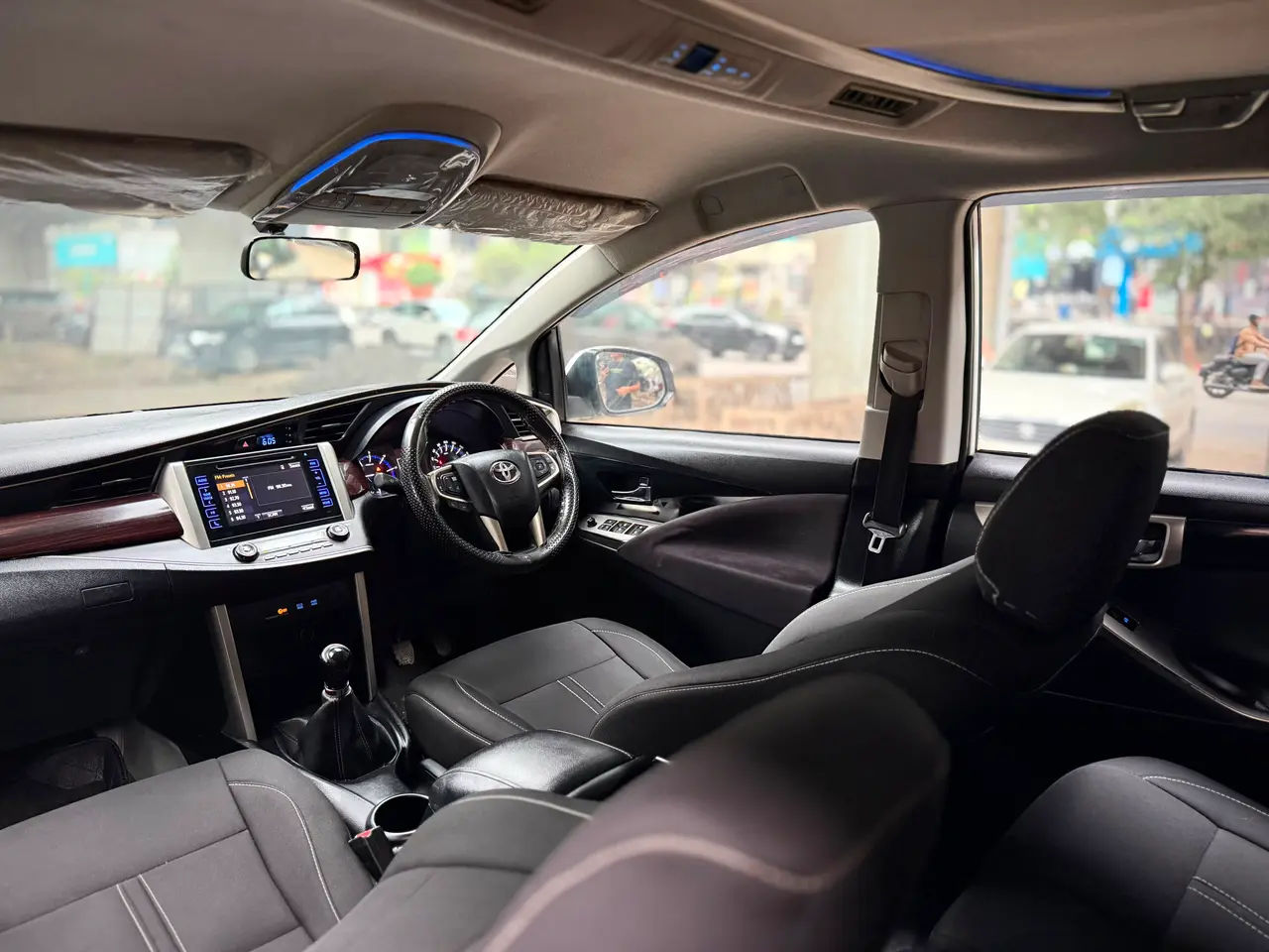 Toyota Innova Crysta (2017) 14