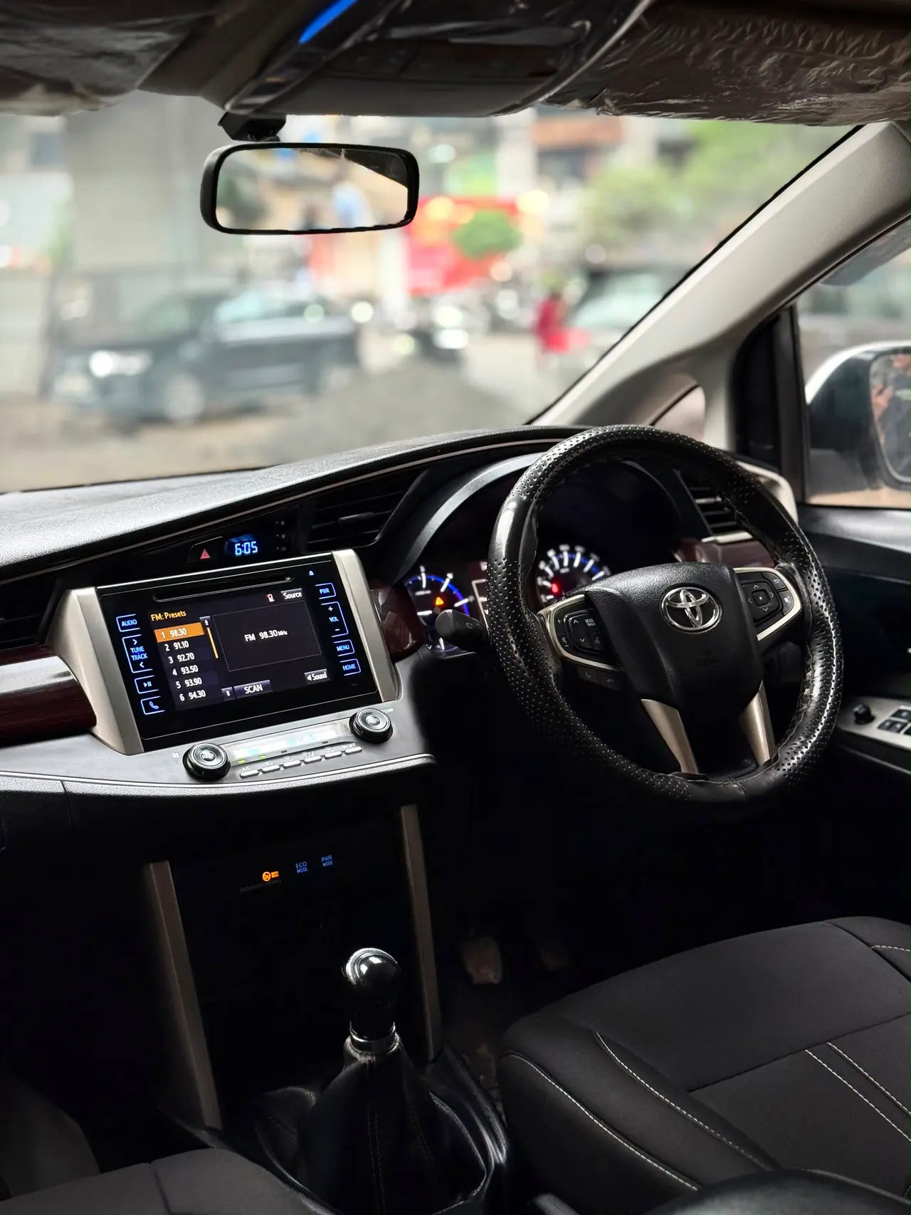 Toyota Innova Crysta (2017) 15