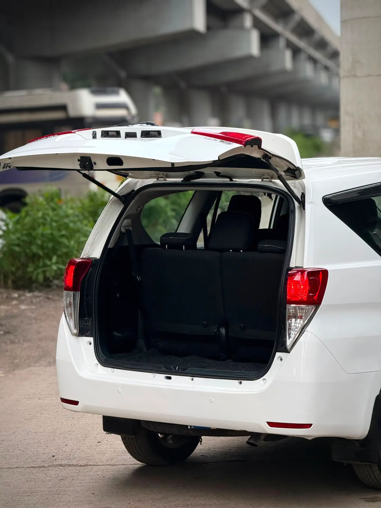 Toyota Innova Crysta (2017) 16