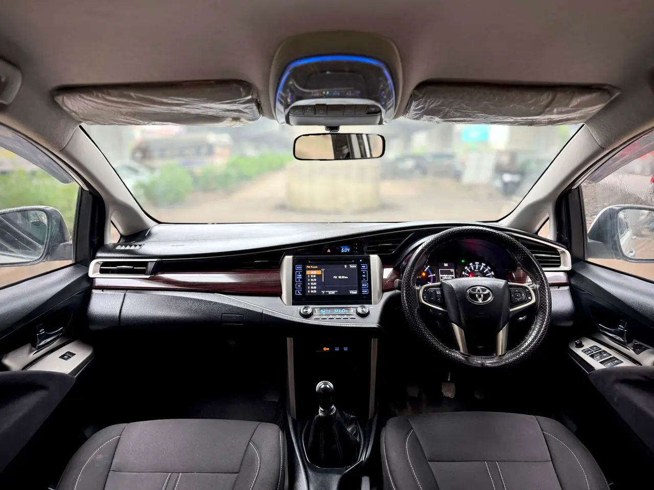 Toyota Innova Crysta (2017) 18