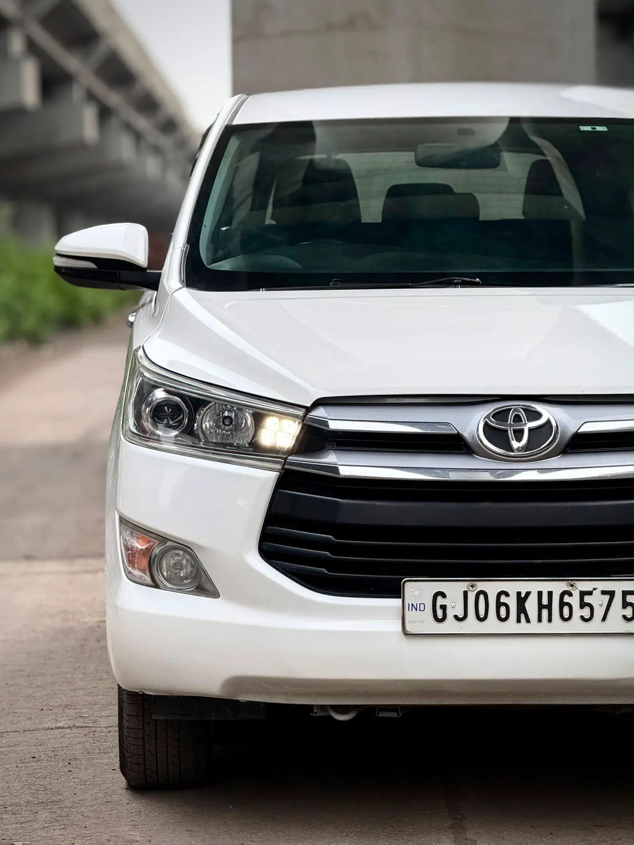 Toyota Innova Crysta (2017) 25