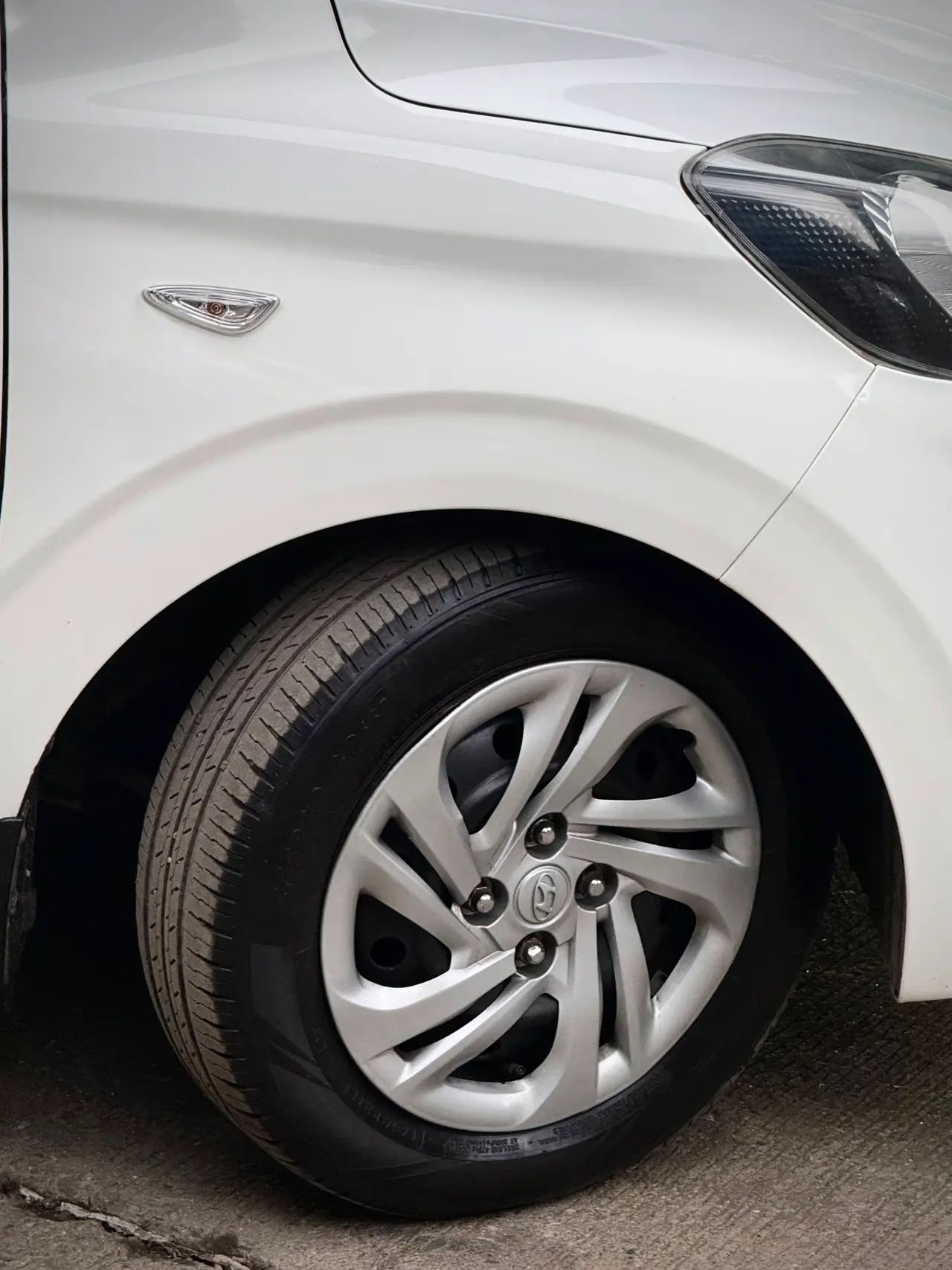Hyundai Aura (2020) 10
